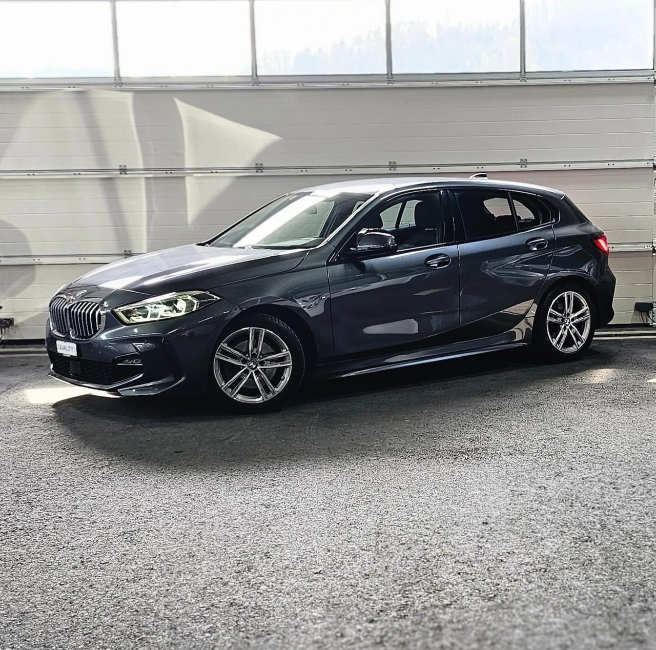 BMW 118d Steptronic M Sport-image-0