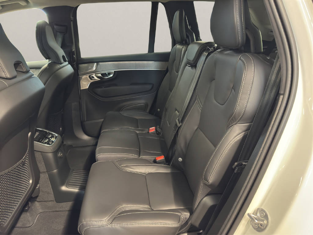 VOLVO XC90 2.0 T8 TE Plus Dark eAWD-image-8