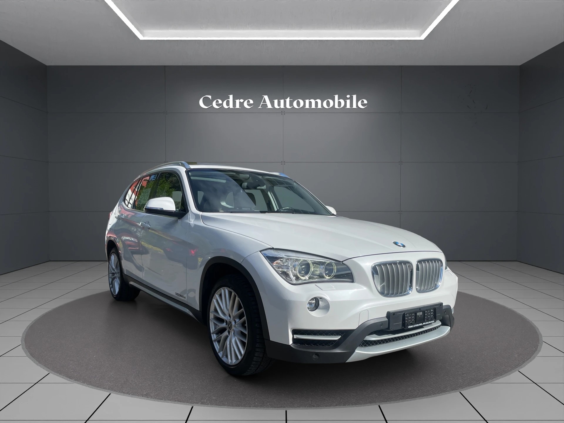 BMW X1 xDrive 20d xLine Steptronic-image-0