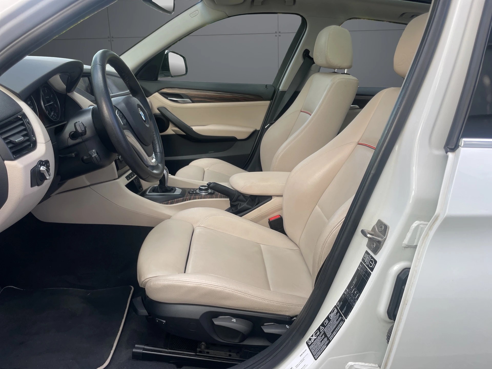 BMW X1 xDrive 20d xLine Steptronic-image-4