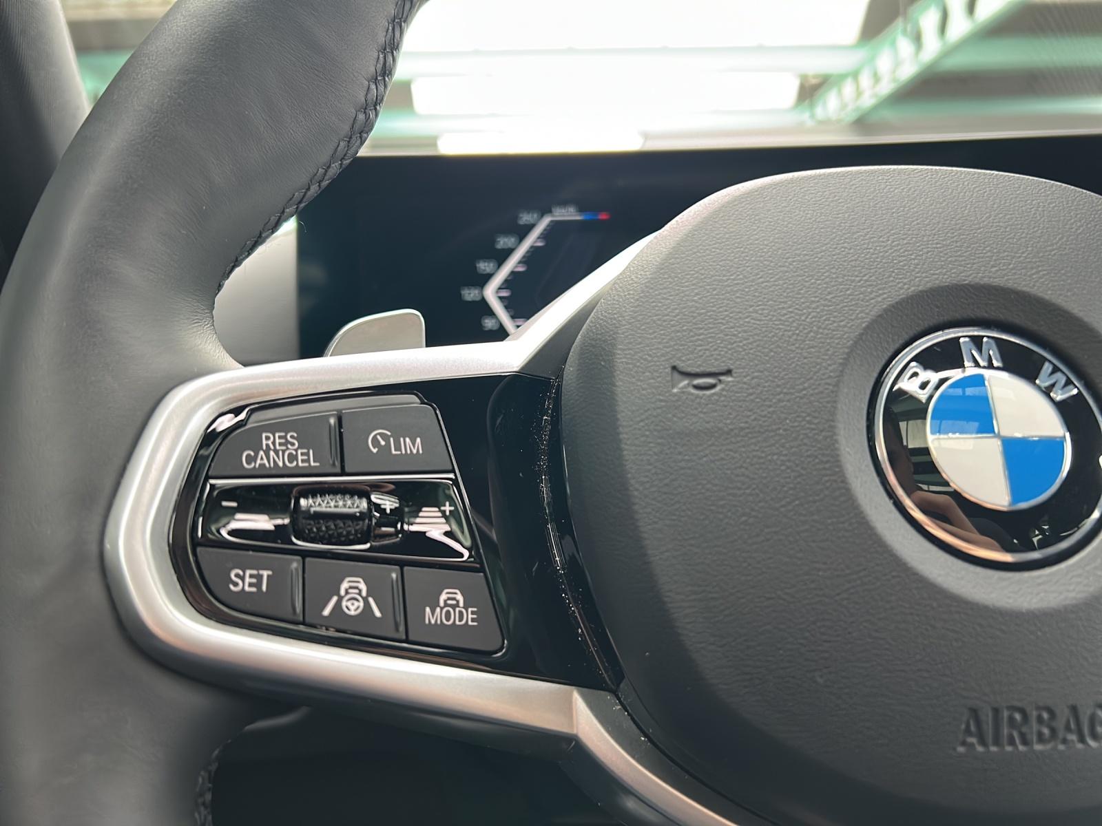BMW 320d xDrive Touring-image-17