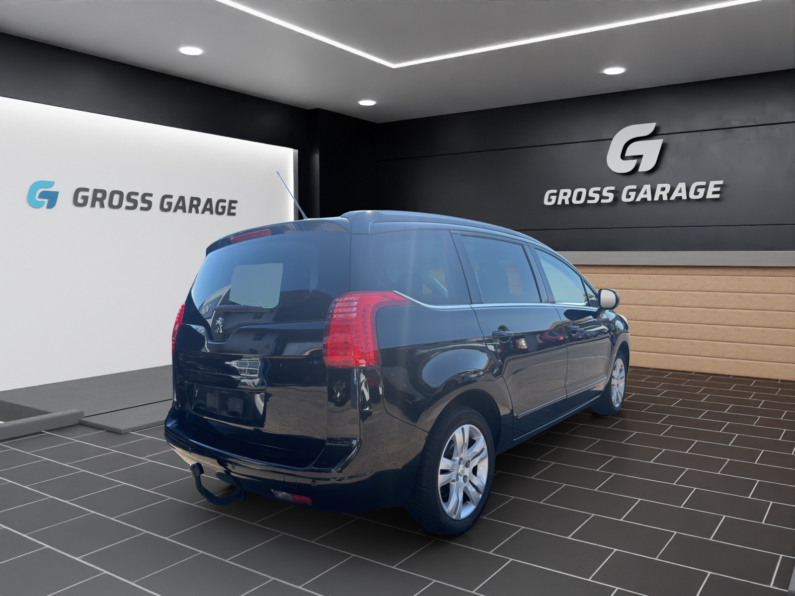 PEUGEOT 5008 1.6 BlueHDi Allure-image-3