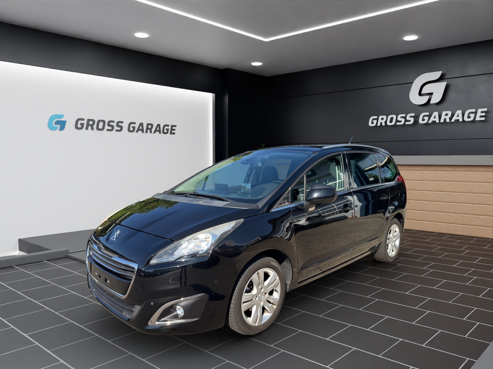 PEUGEOT 5008 1.6 BlueHDi Allure-image-14