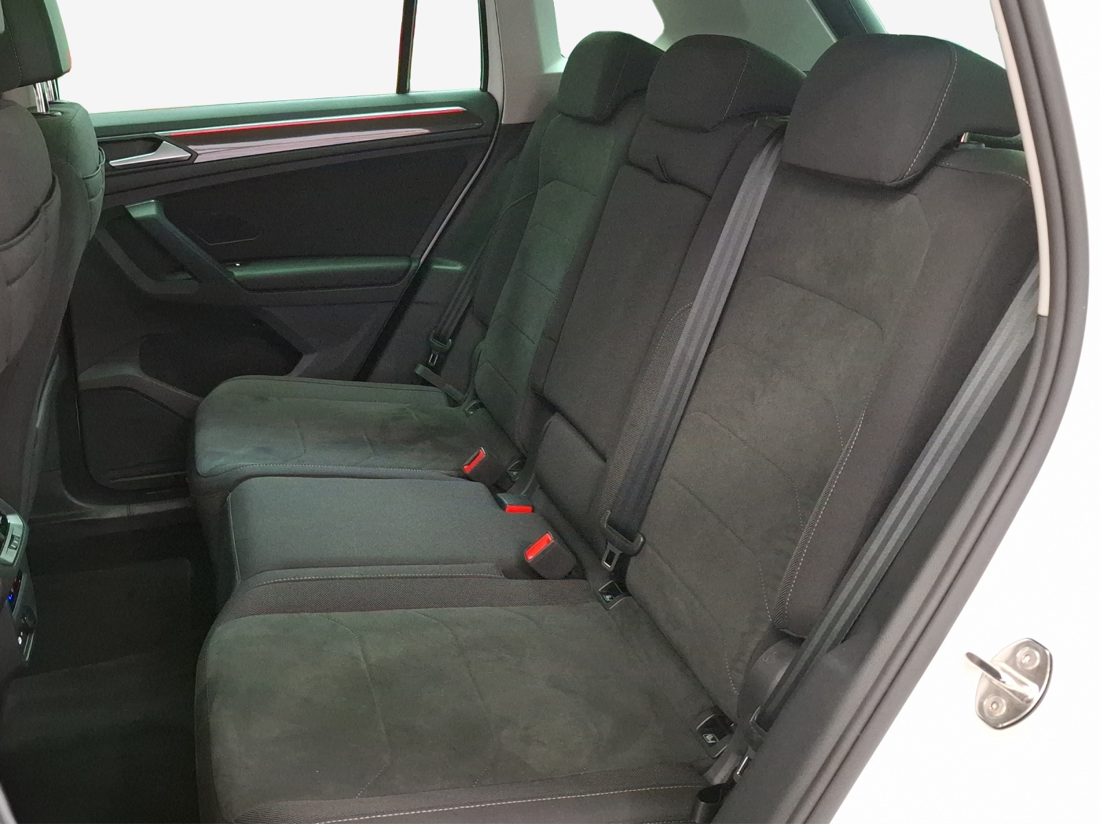 VW Tiguan 2.0 TDI SCR Elegance 4Motion DSG-image-11