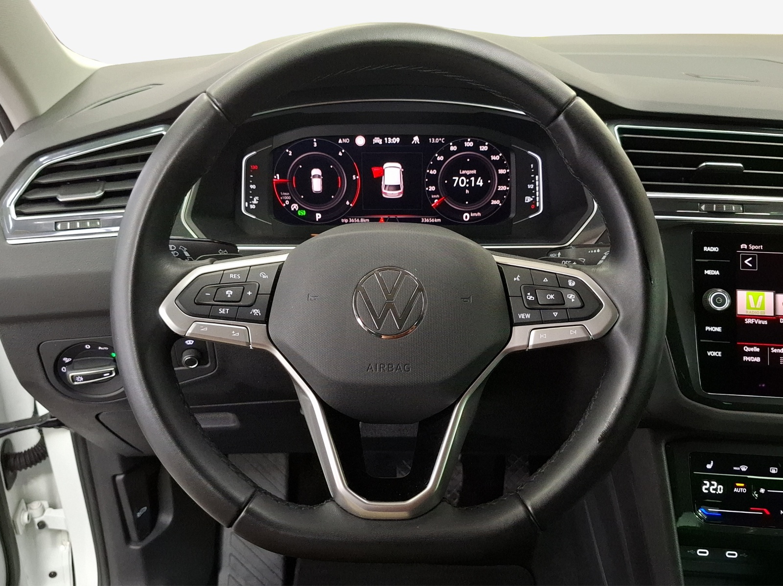 VW Tiguan 2.0 TDI SCR Elegance 4Motion DSG-image-9