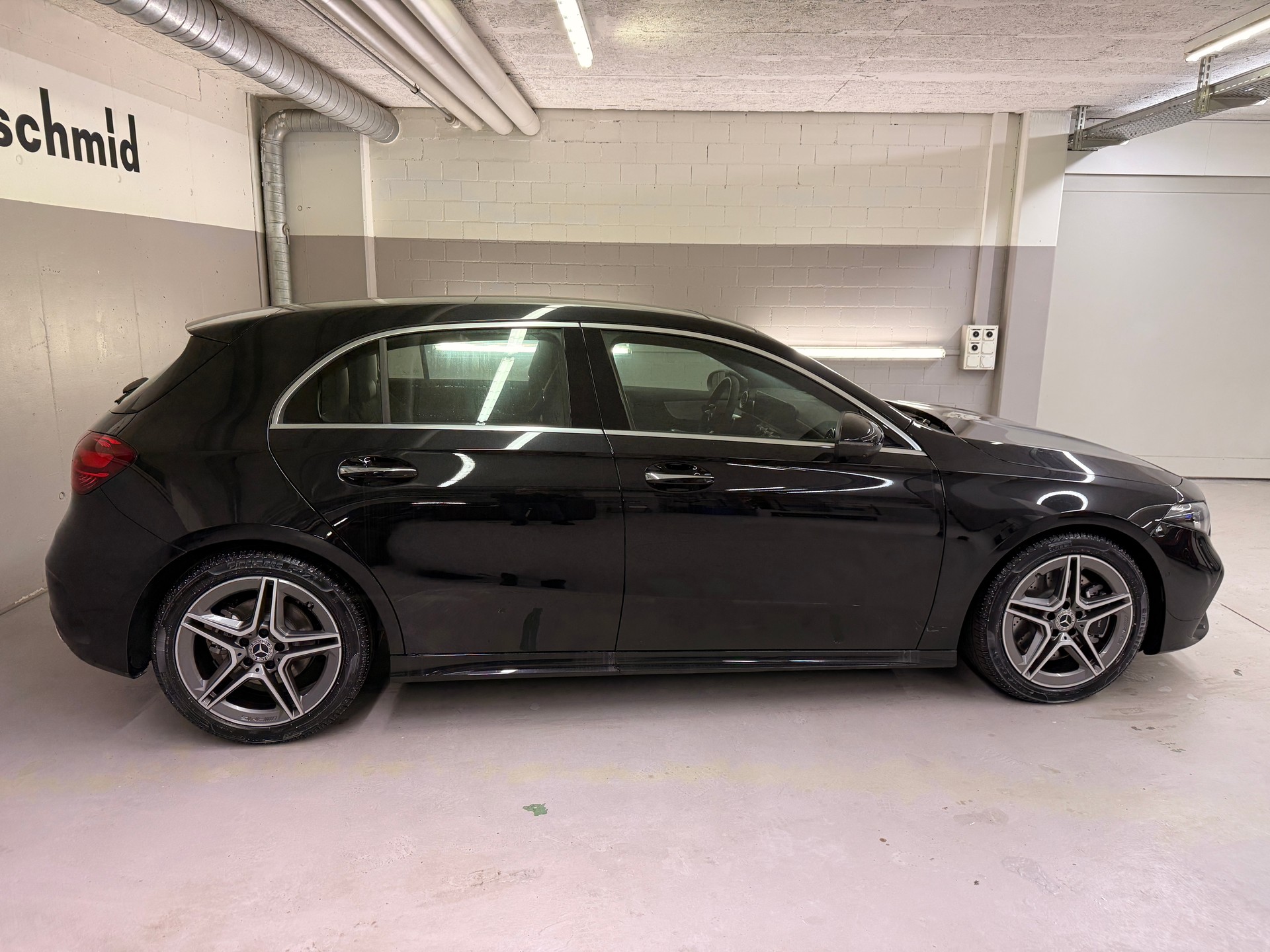 MERCEDES-BENZ A 250 4MATIC Kompaktlimousine-image-2