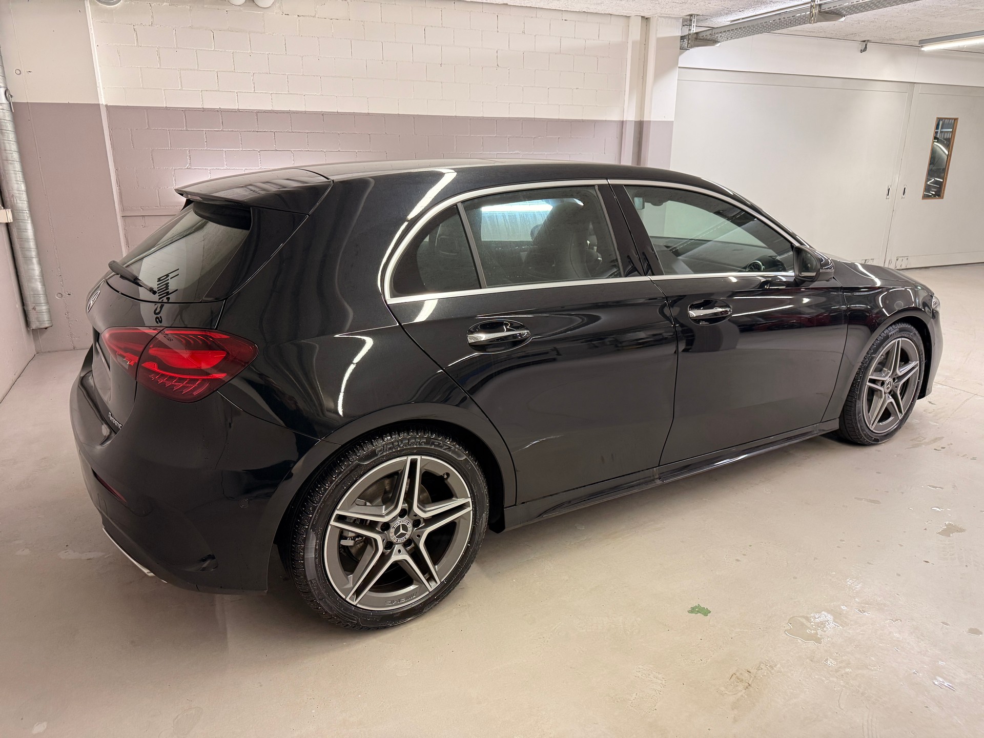 MERCEDES-BENZ A 250 4MATIC Kompaktlimousine-image-3