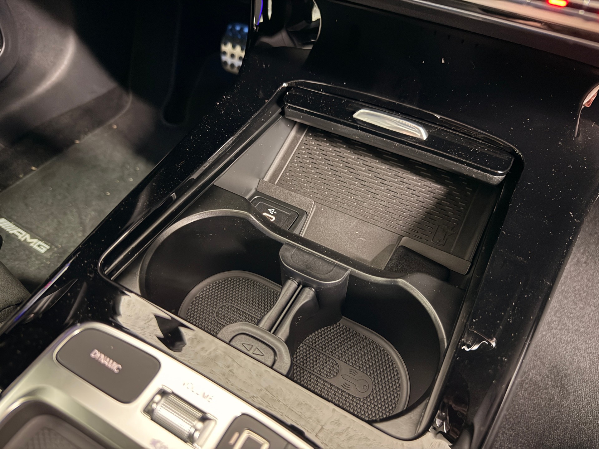 MERCEDES-BENZ A 250 4MATIC Kompaktlimousine-image-13