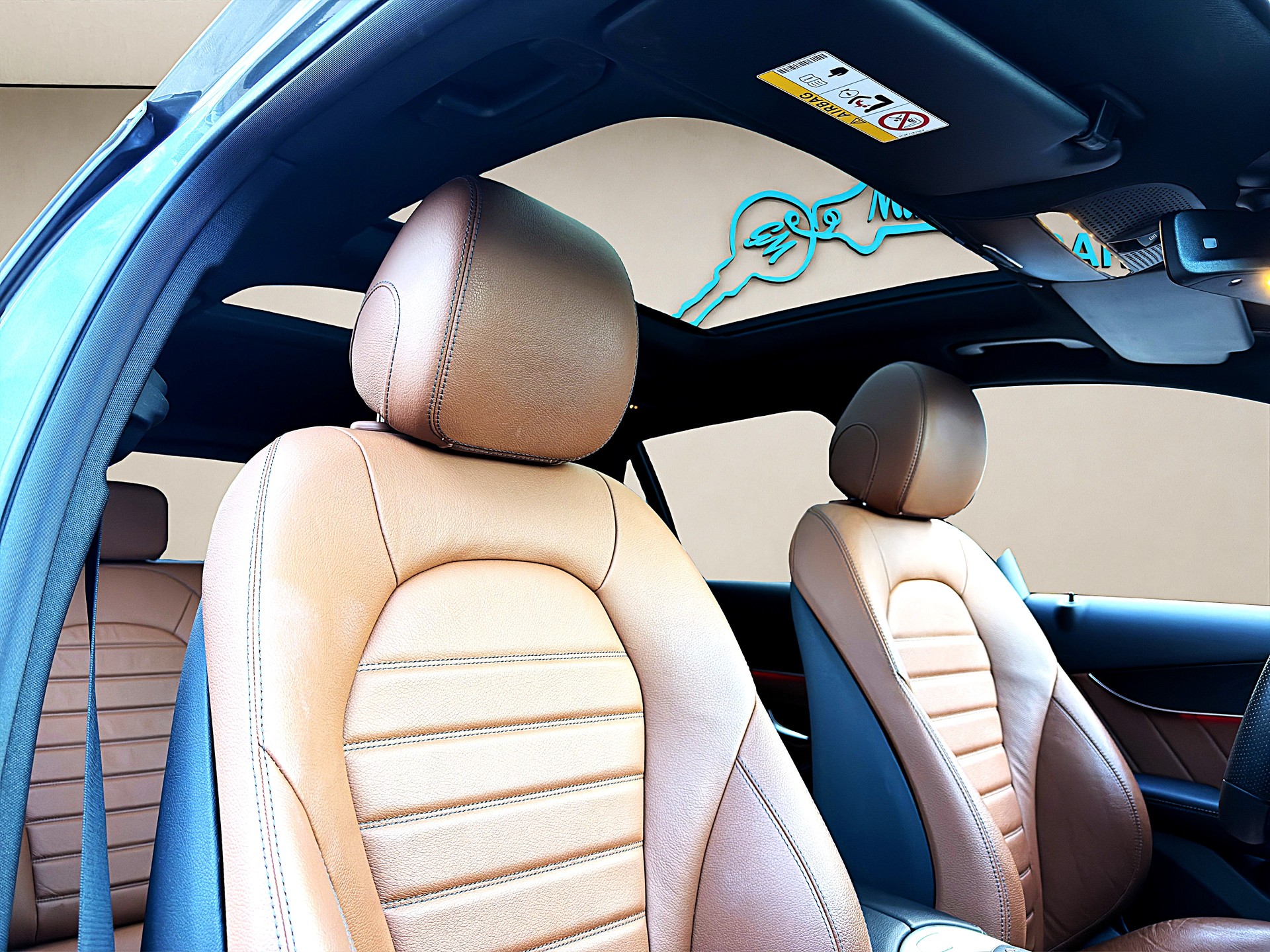 MERCEDES-BENZ GLC 300 * AMG Line * 4Matic 9G-Tronic-image-11