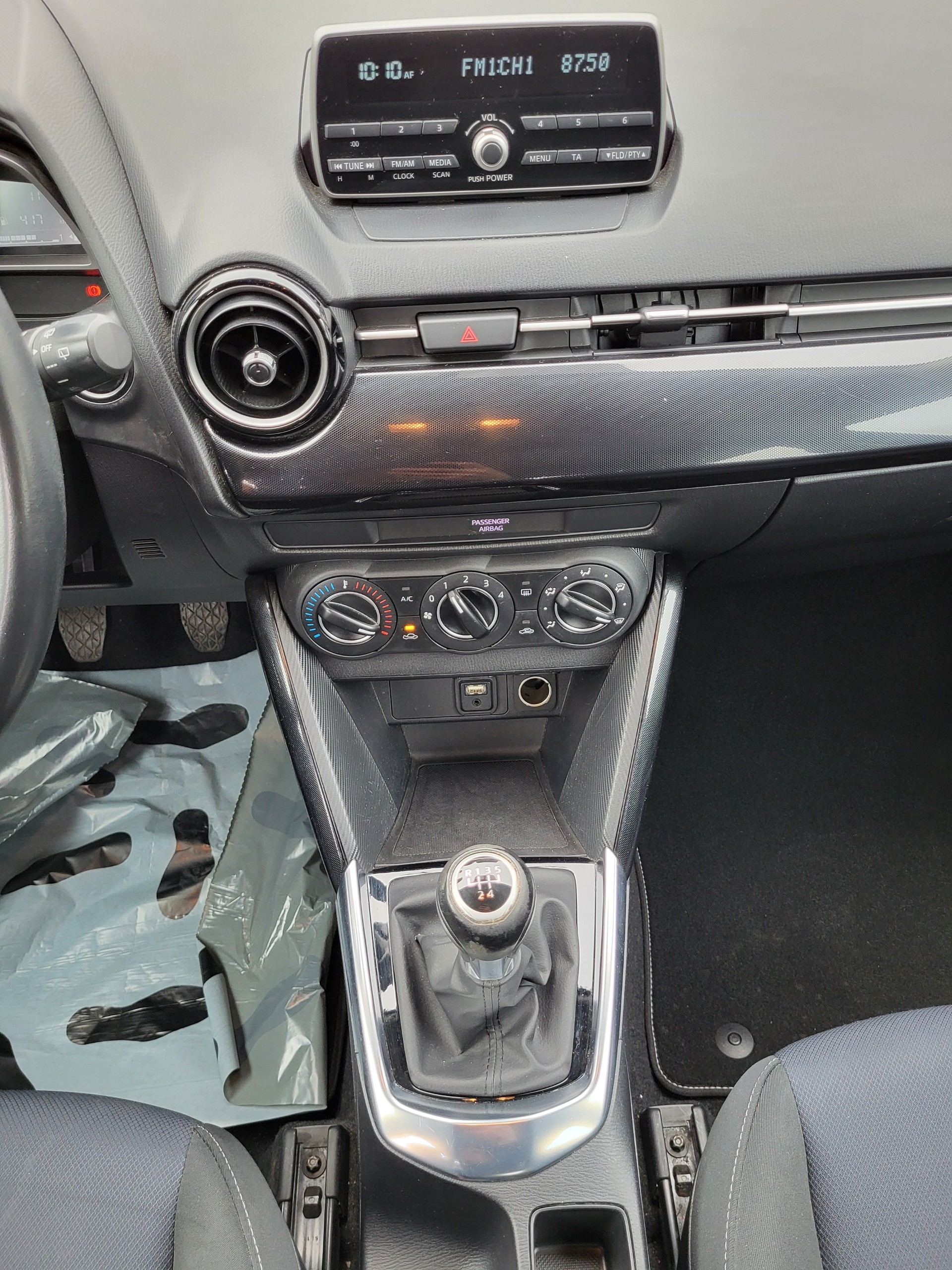 MAZDA 2 1.5i 16V Skyactiv-G Ambition-image-6
