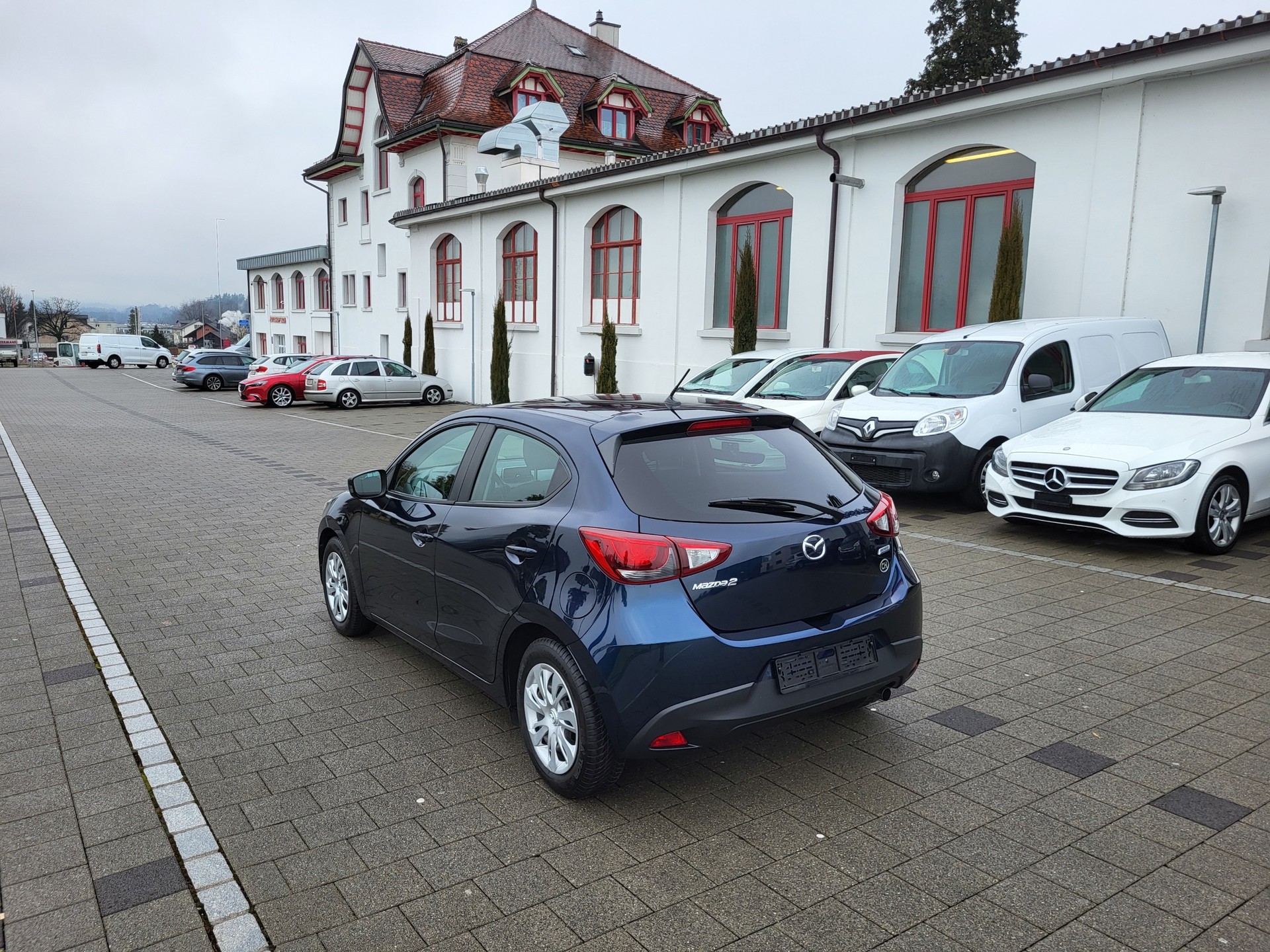 MAZDA 2 1.5i 16V Skyactiv-G Ambition-image-2