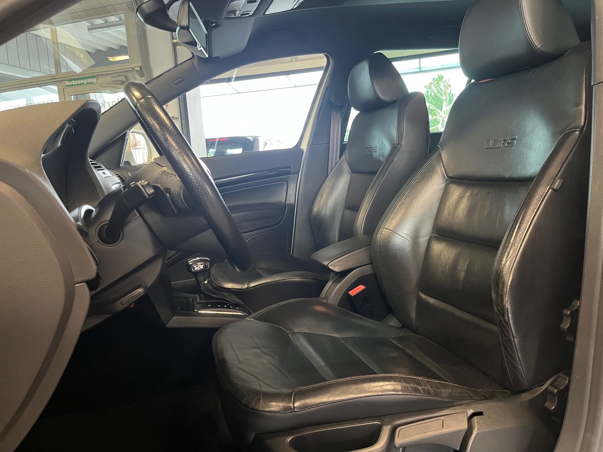 SKODA Octavia Combi 2.0 TSI RS DSG-image-6