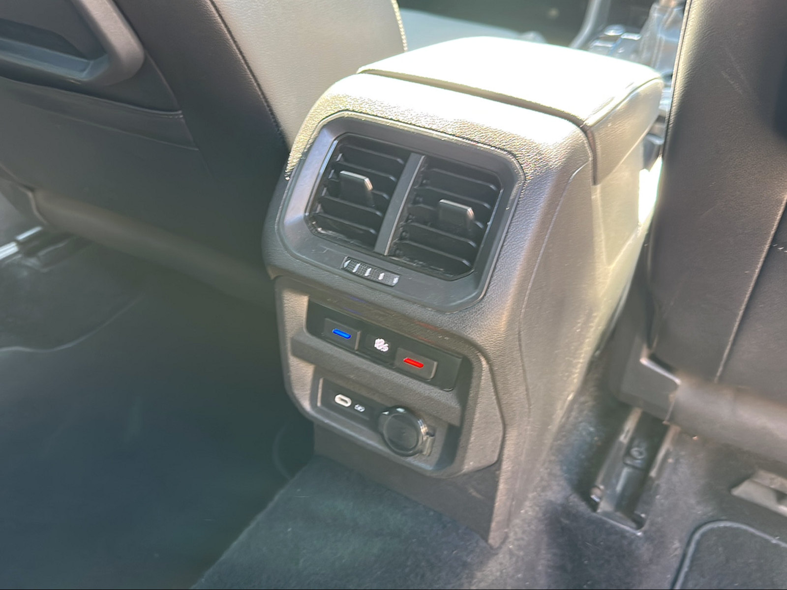 VW Tiguan Allspace 2.0 TDI SCR Highline 4MotionDSG-image-16
