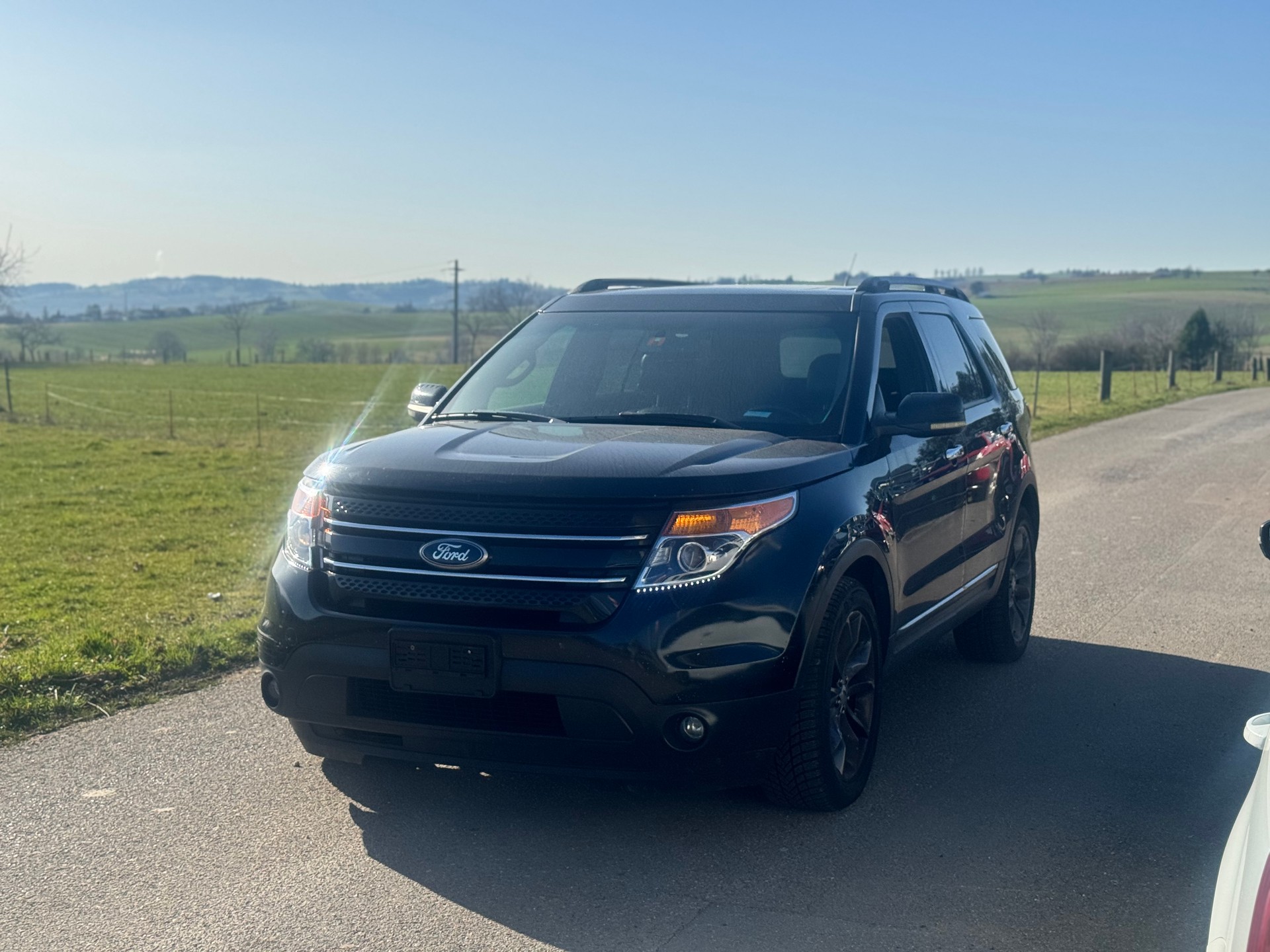 FORD EXPLORER 2WD-image-0