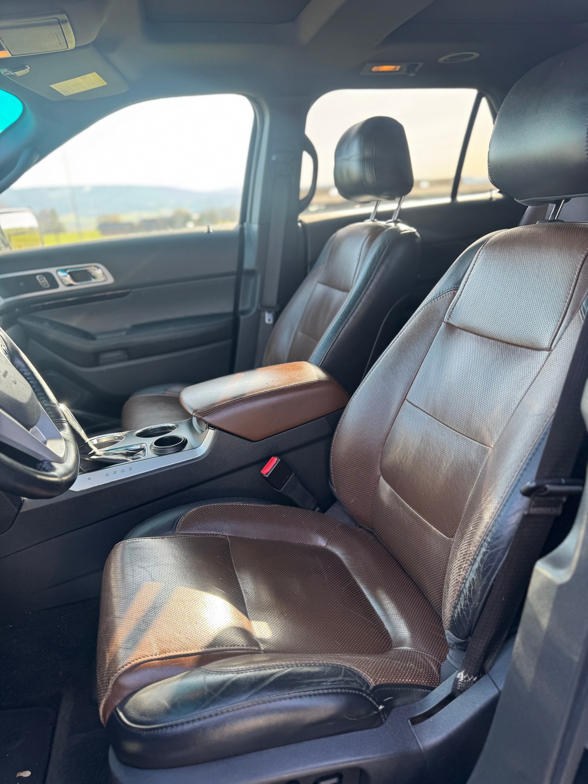 FORD EXPLORER 2WD-image-7