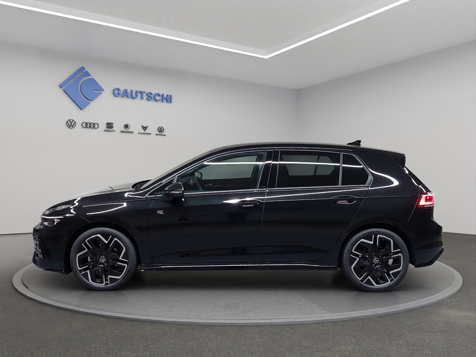 VW Golf 1.5 e TSI mHEV R-Line DSG-image-1