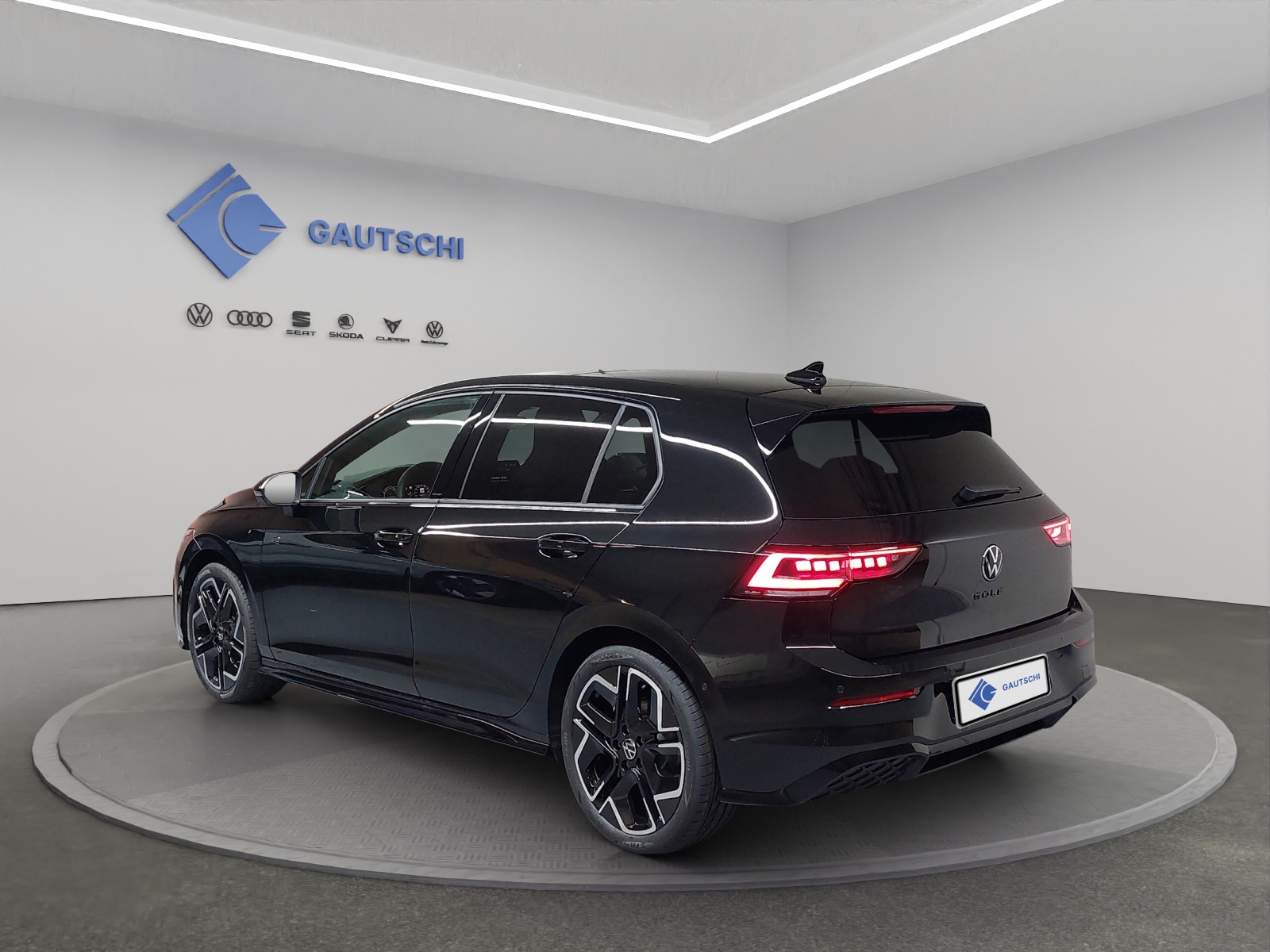 VW Golf 1.5 e TSI mHEV R-Line DSG-image-2