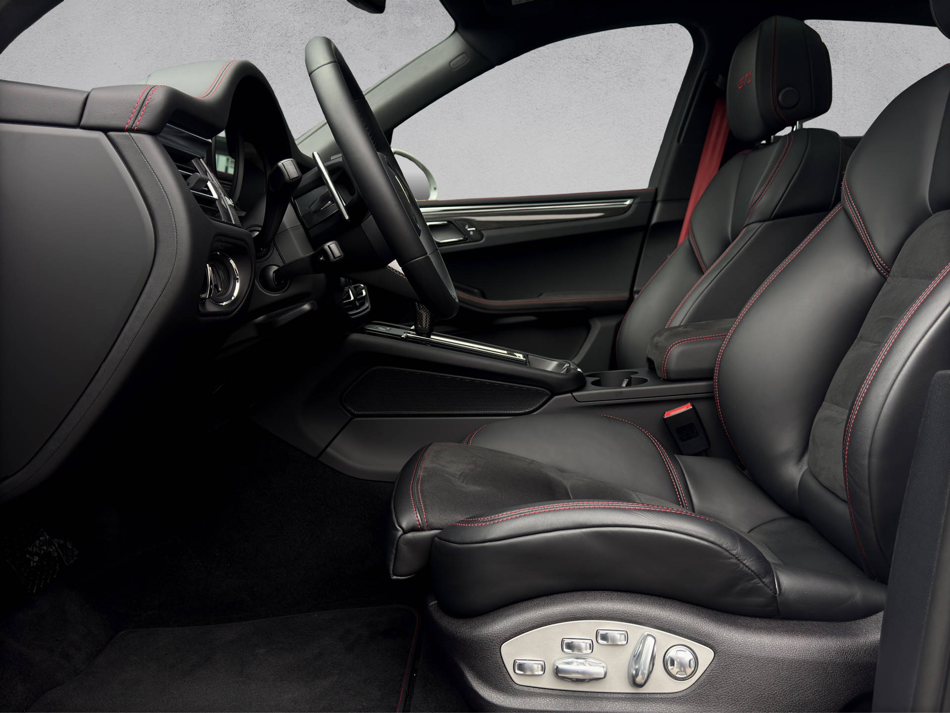 PORSCHE Macan GTS-image-7