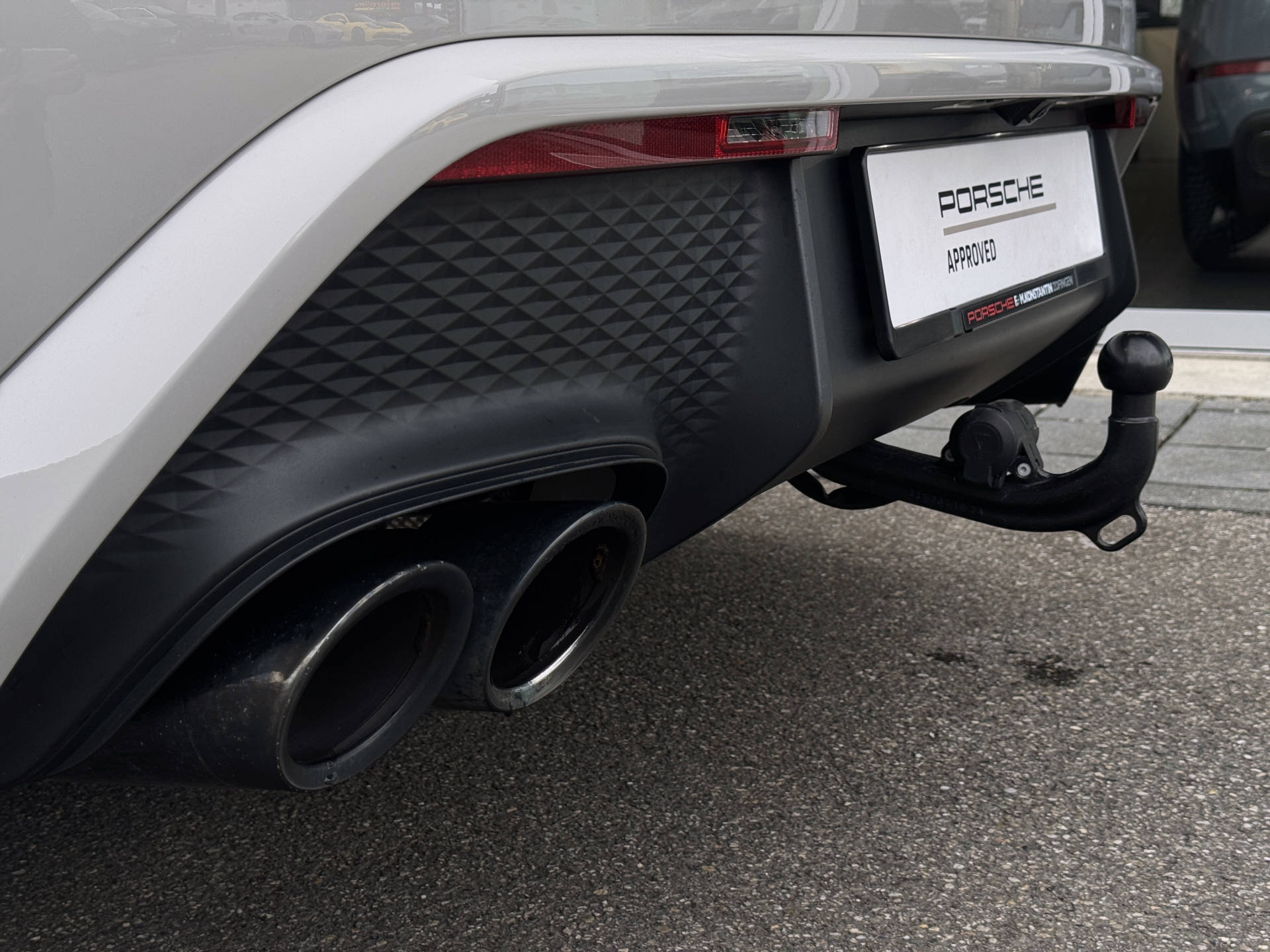 PORSCHE Macan GTS-image-5
