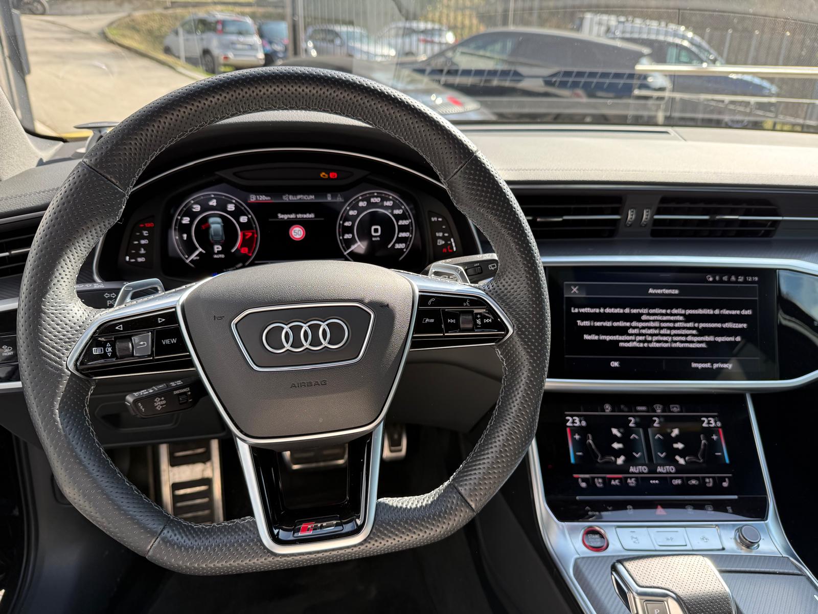 AUDI RS6 Avant 4.0 TFSI V8 quattro-image-12