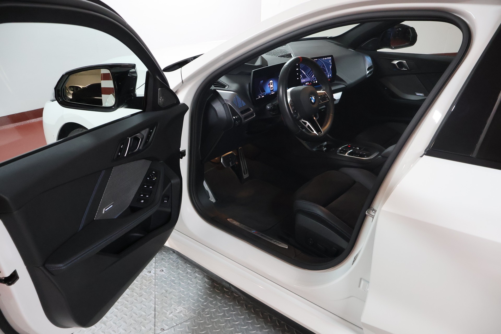 BMW M135 xDrive M Sport Pro-image-5