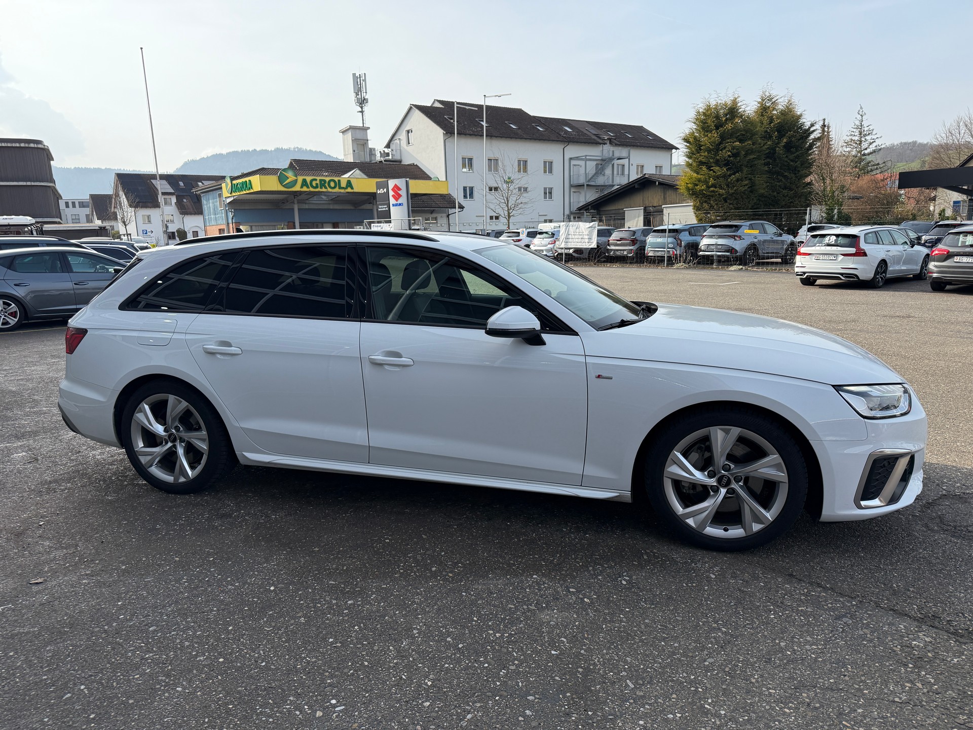 AUDI A4 Avant 45 TFSI S line S-tronic quattro-image-4