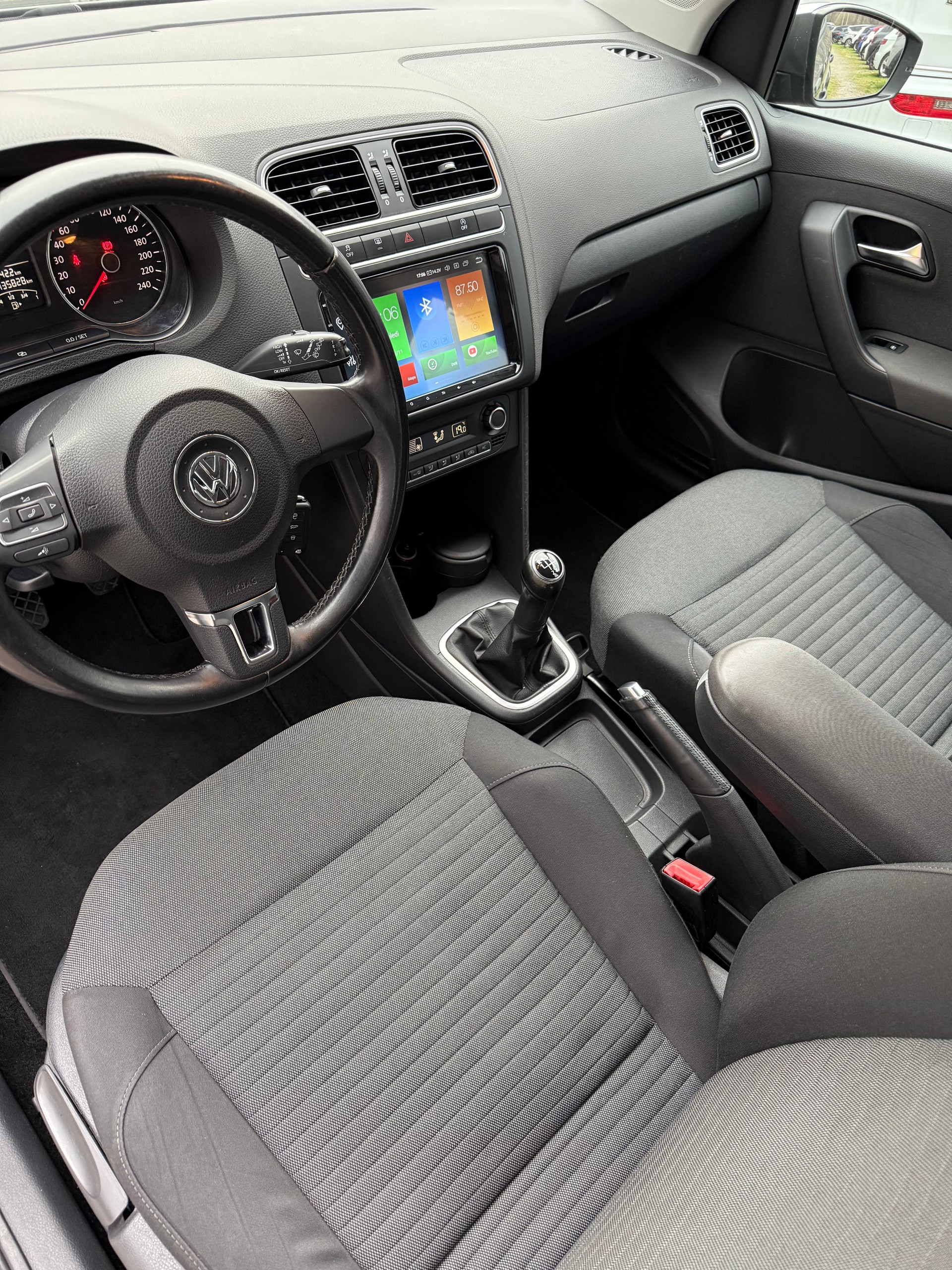 VW Polo 1.2 TSI BlueMotion Technology Comfortline-image-4