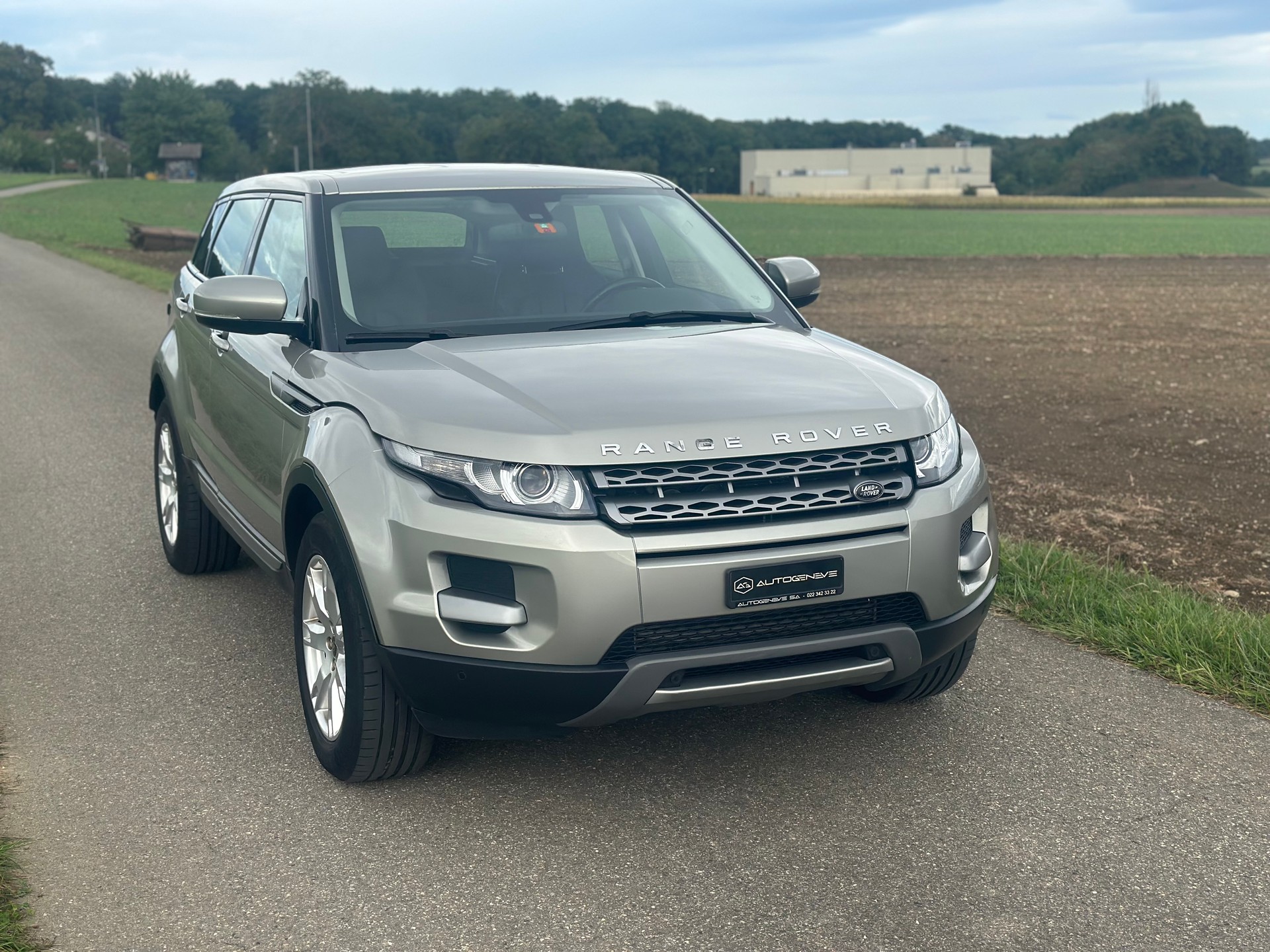 LAND ROVER Range Rover Evoque 2.0 Si4 Prestige AT6-image-14