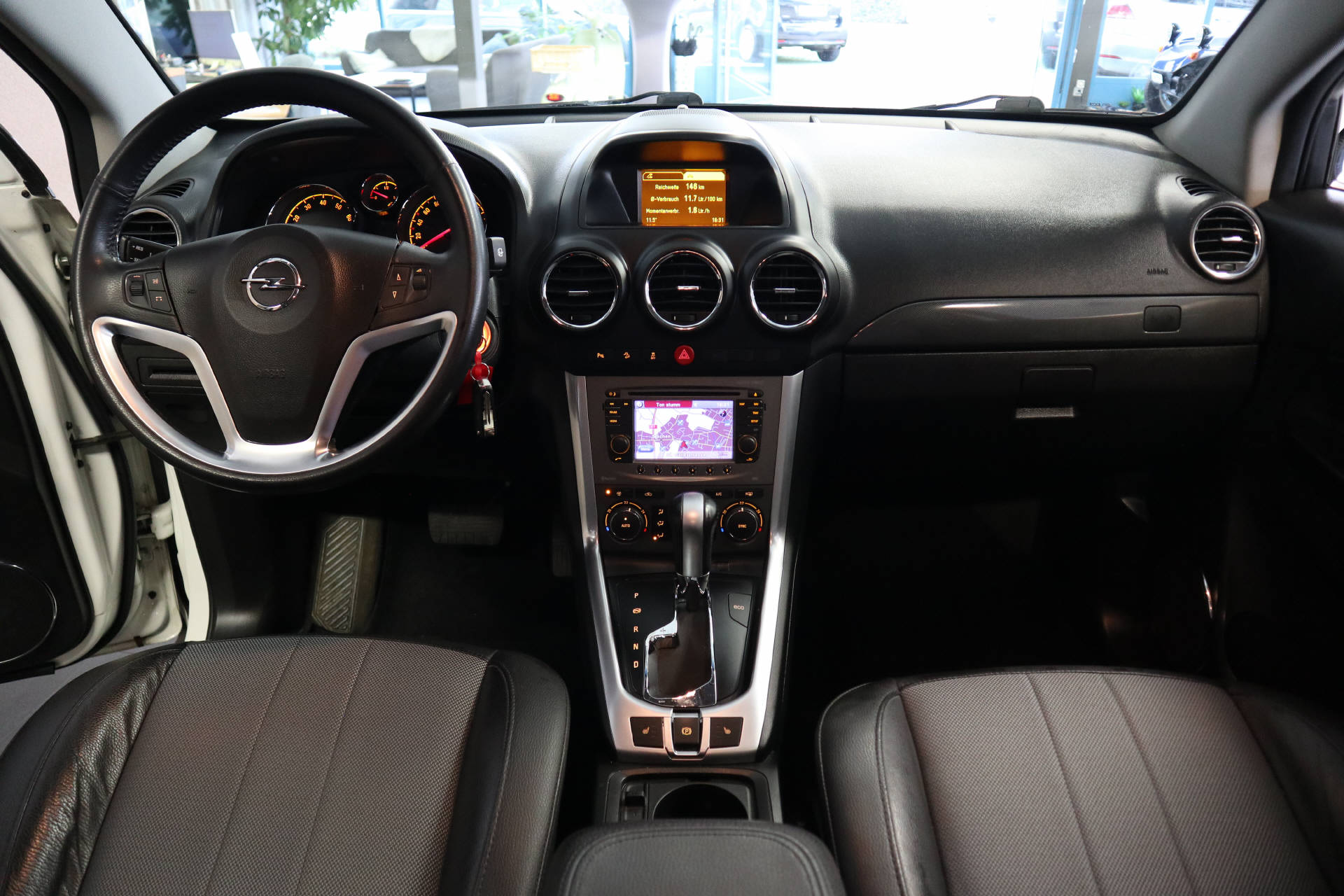 OPEL Antara 2.4 ecoT Enjoy 4WD-image-12