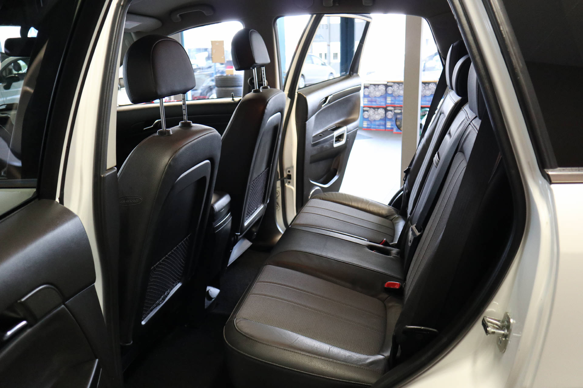 OPEL Antara 2.4 ecoT Enjoy 4WD-image-9