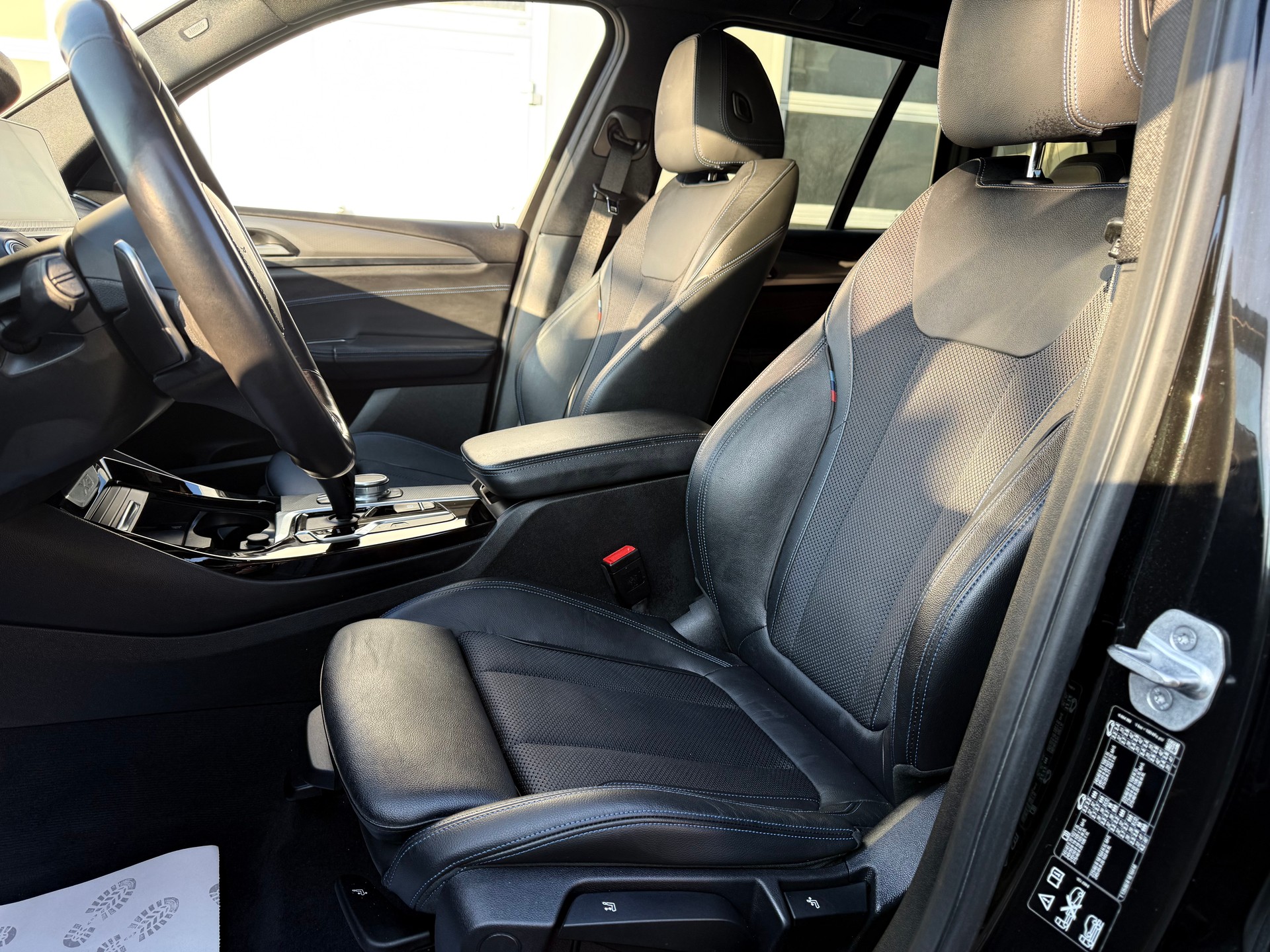 BMW X3 xDrive 20d Individual M Sport Steptronic-image-10
