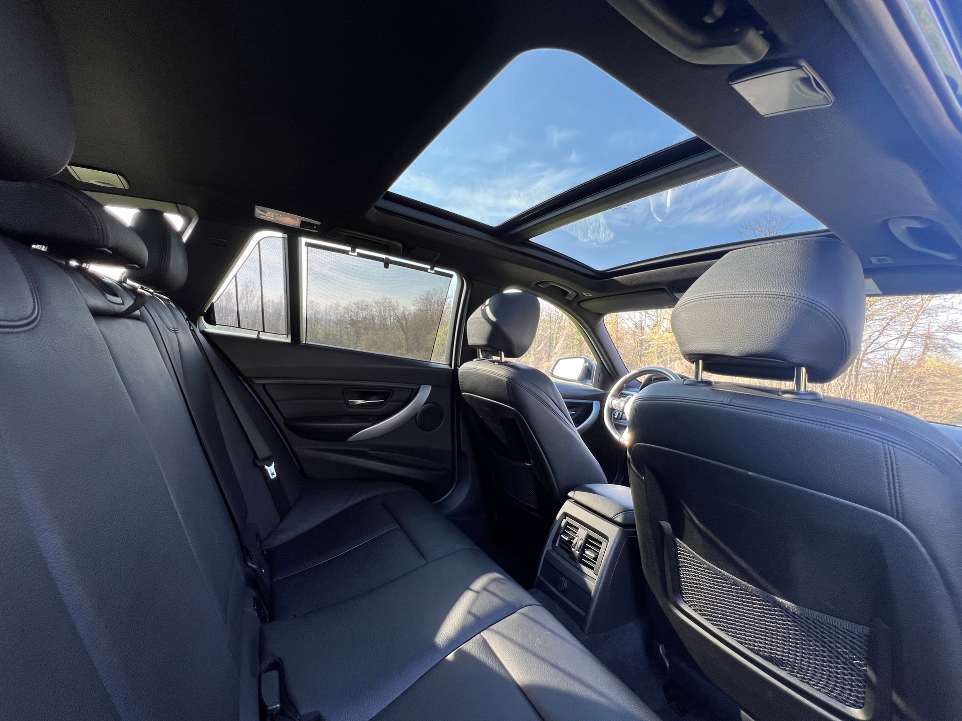 BMW 330d Touring M-Line Steptronic-image-11
