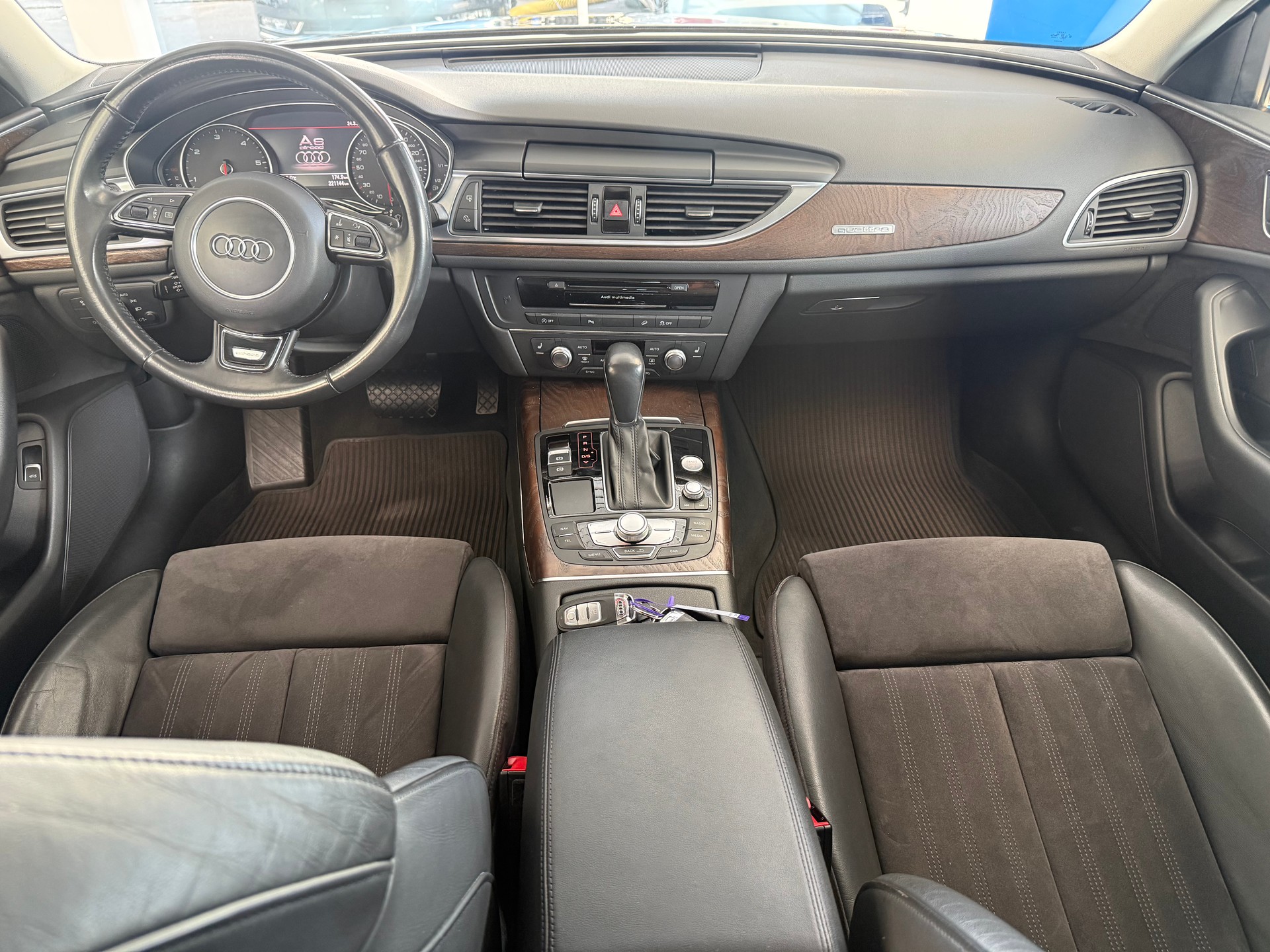 AUDI A6 allroad 3.0 TDI V6 quattro S-tronic-image-8