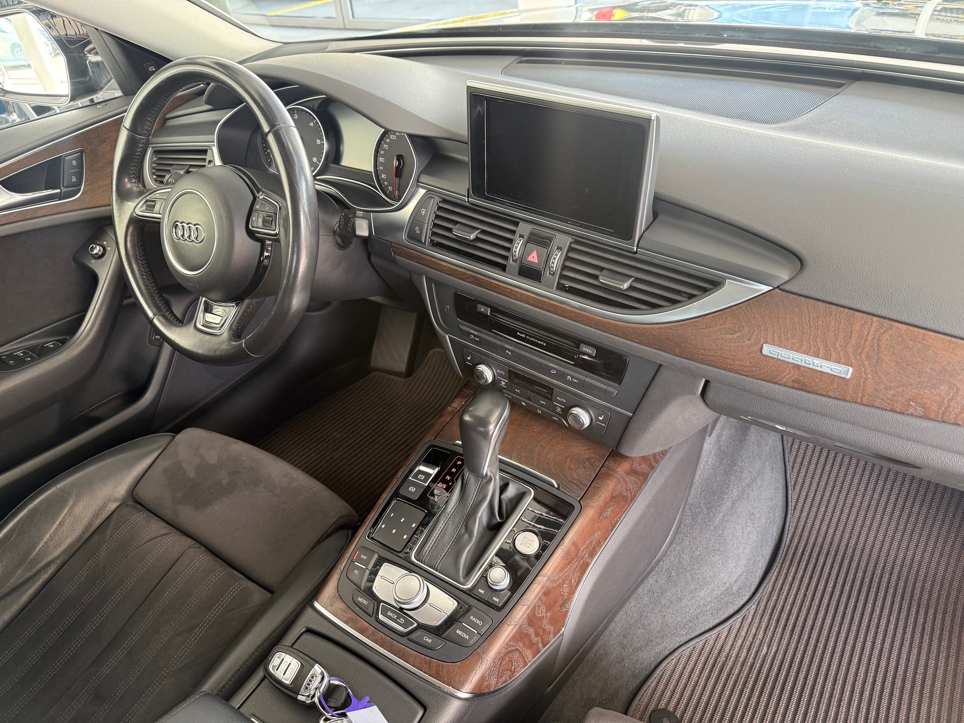 AUDI A6 allroad 3.0 TDI V6 quattro S-tronic-image-10
