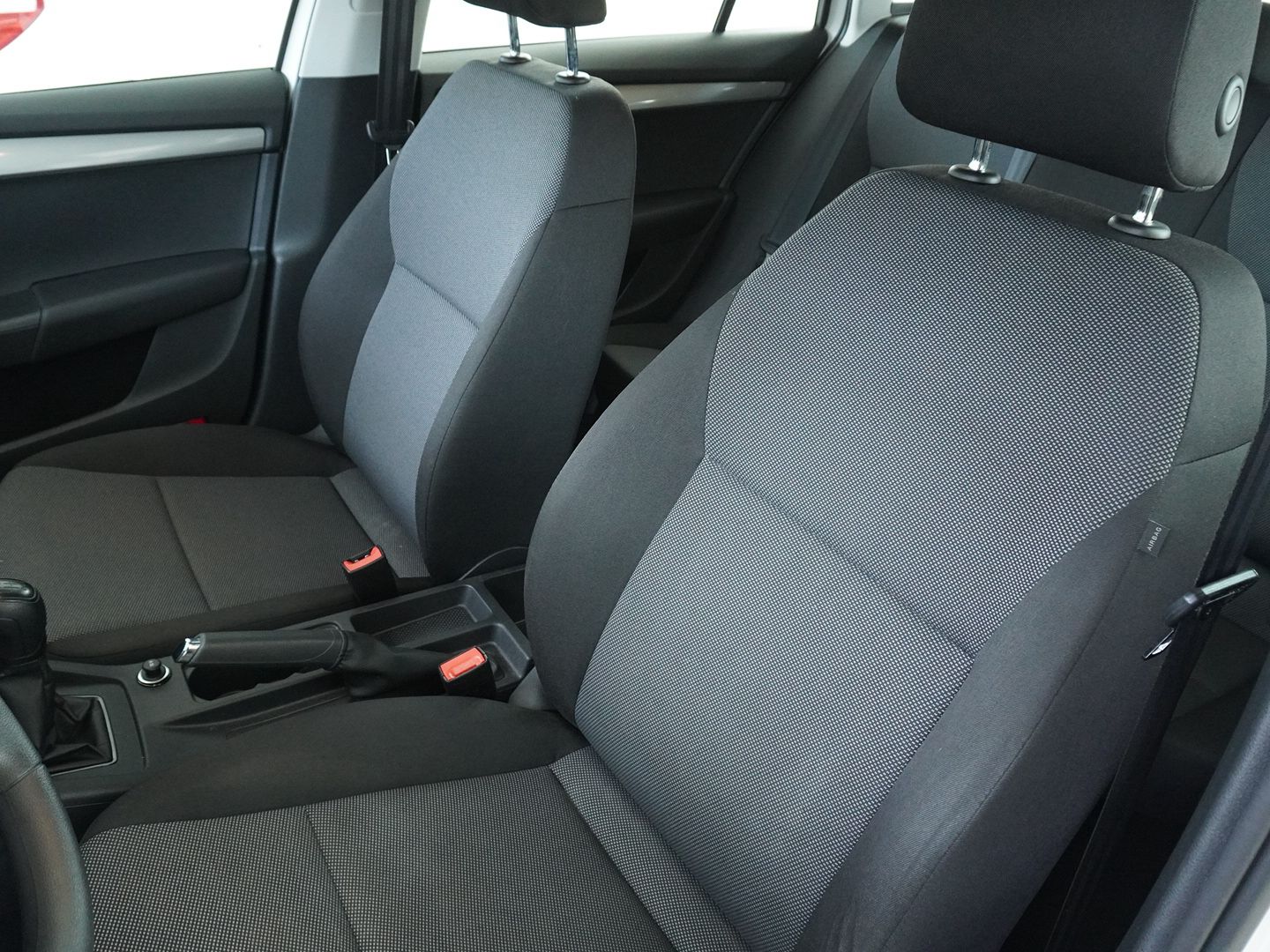 SKODA Octavia Combi 1.2 TSI Active-image-3