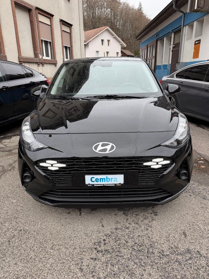 HYUNDAI i10 1.2 Amplia Aut.-image-1