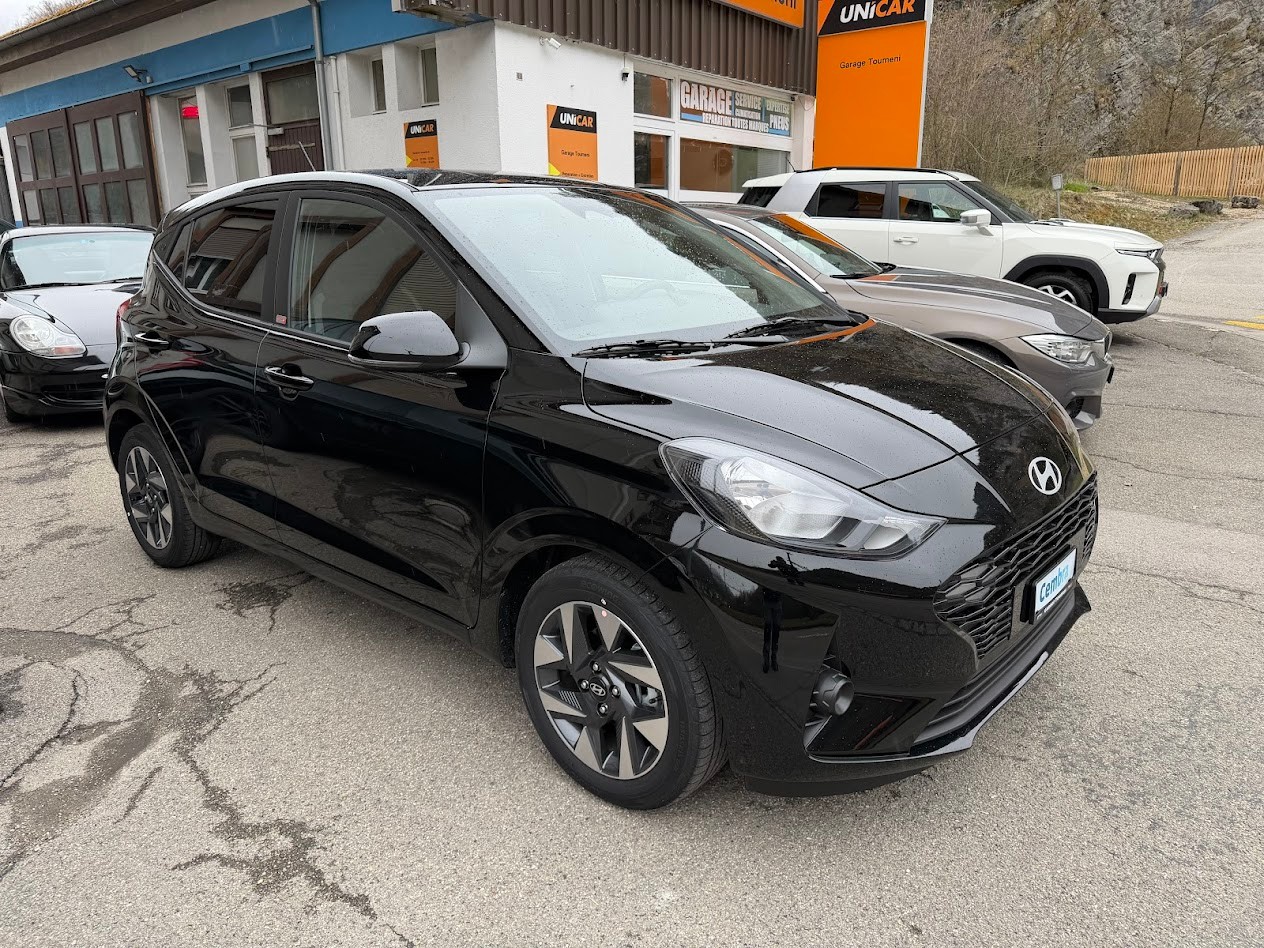 HYUNDAI i10 1.2 Amplia Aut.-image-12