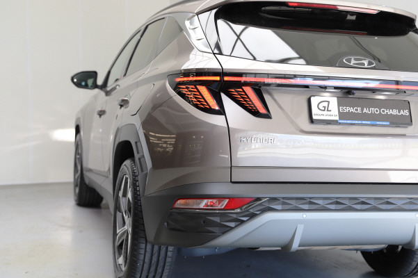 HYUNDAI Tucson 1.6 HEV Amplia 2WD-image-3
