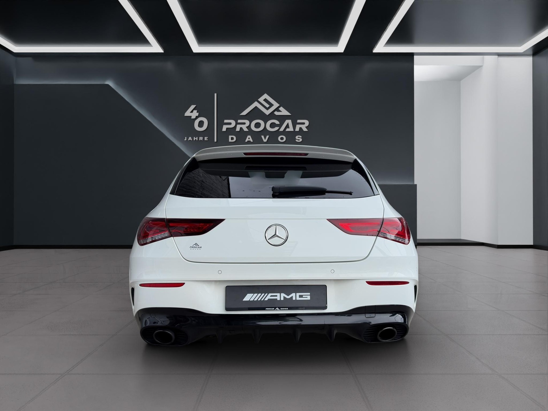 MERCEDES-BENZ CLA 35 AMG 4matic Shooting Brake-image-4