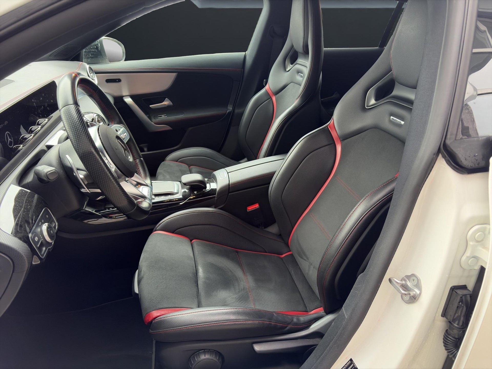 MERCEDES-BENZ CLA 35 AMG 4matic Shooting Brake-image-6