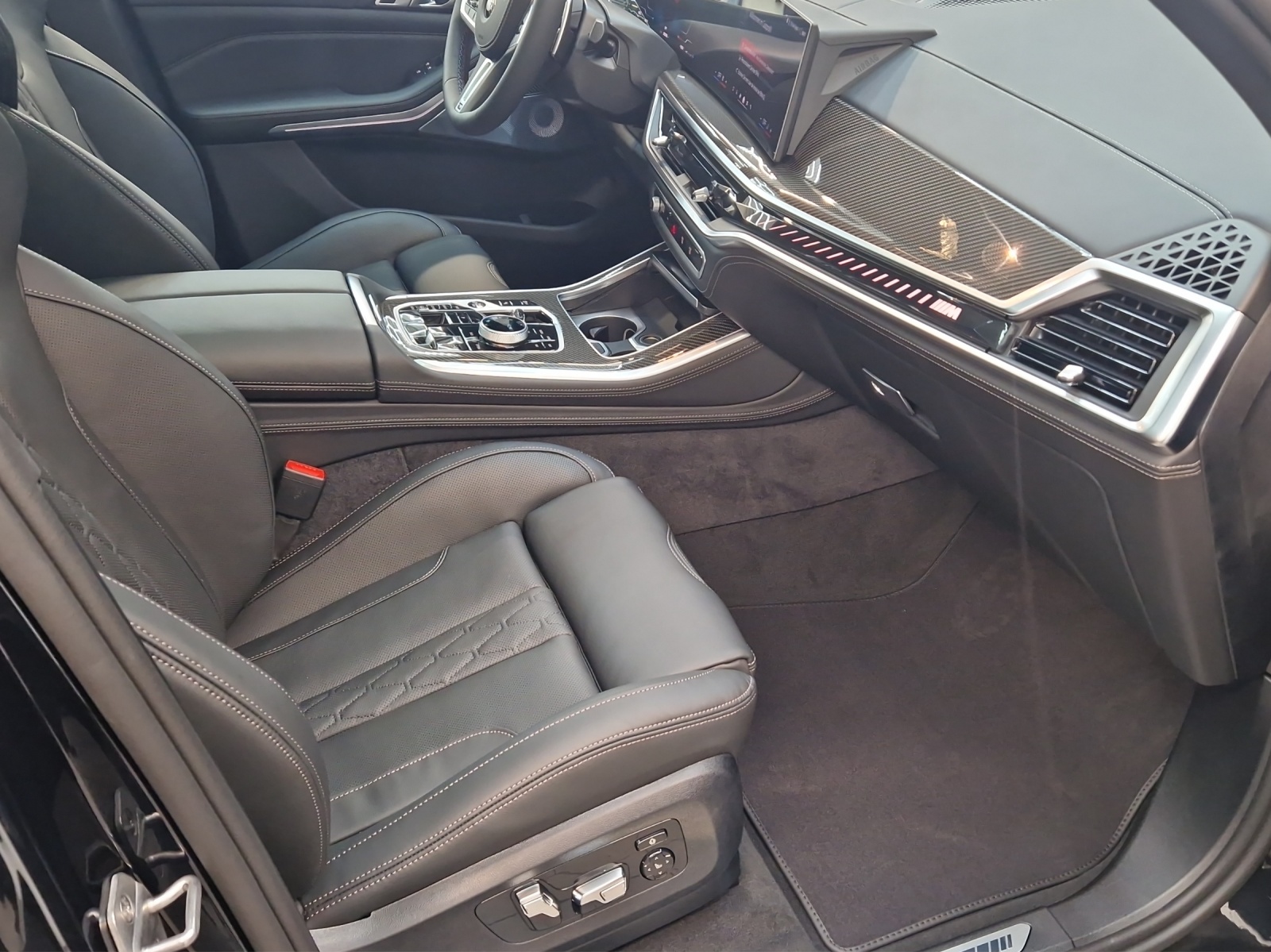 BMW X5 xDrive 48V M60i M Sport Pro Steptronic-image-4