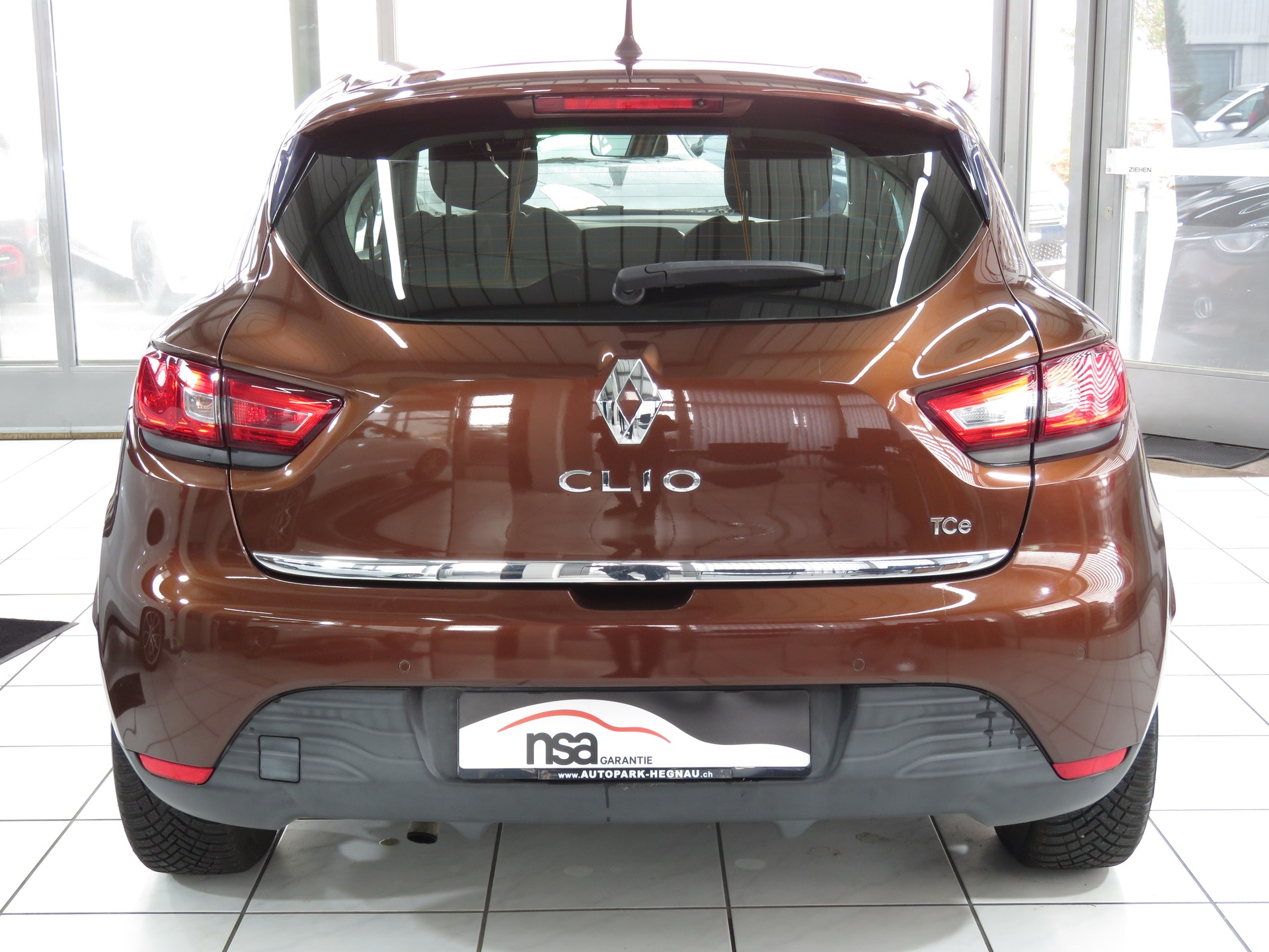 RENAULT Clio 0.9 12V Expression-image-4