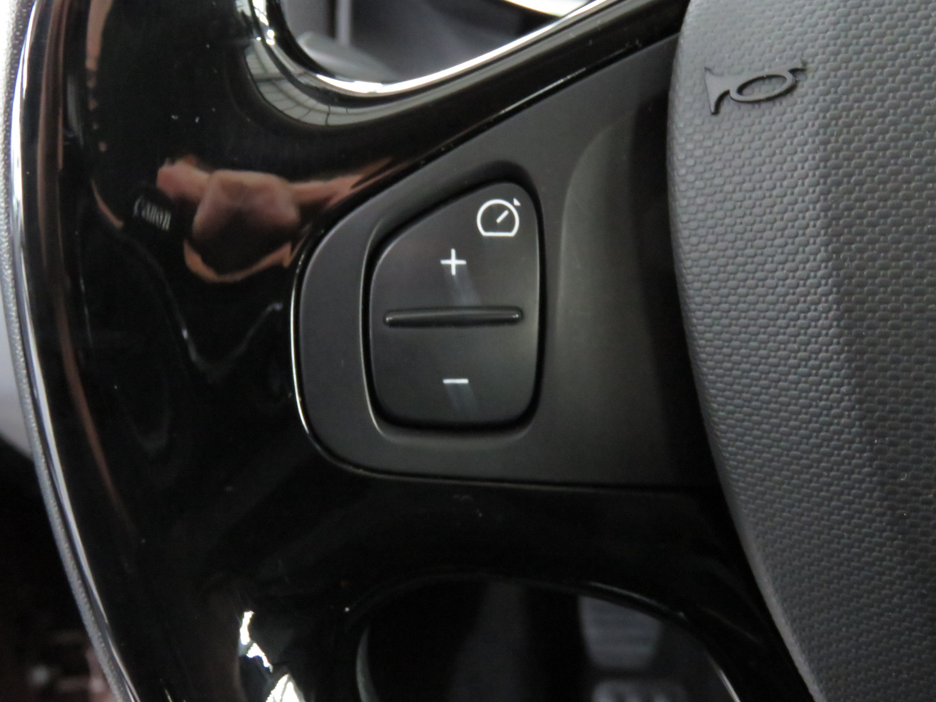 RENAULT Clio 0.9 12V Expression-image-20
