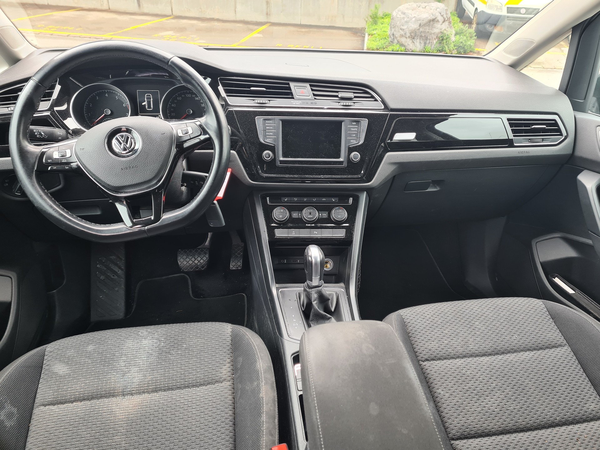 VW Touran 1.4 TSI BlueMotion Technology Comfortline DSG-image-8