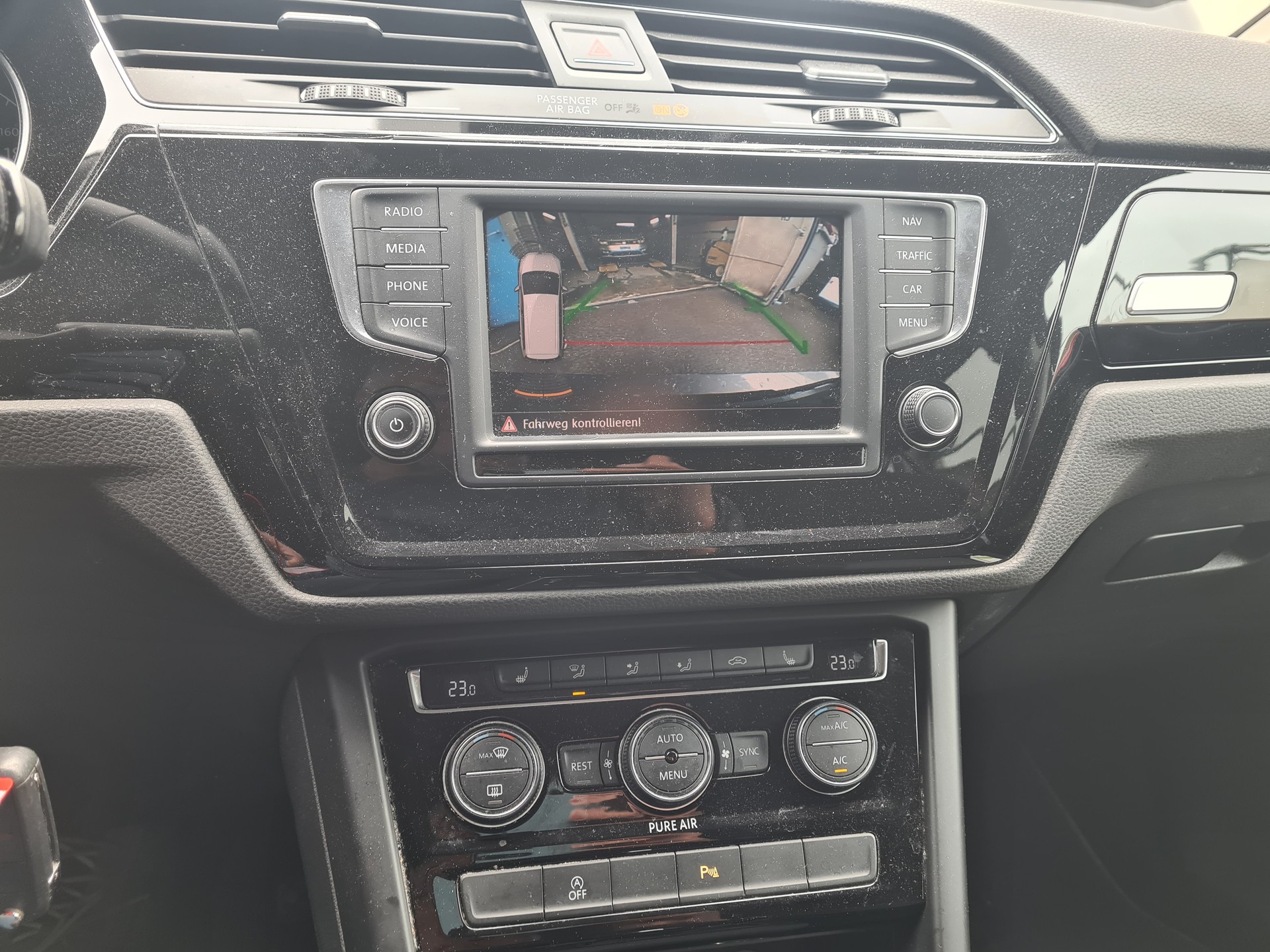 VW Touran 1.4 TSI BlueMotion Technology Comfortline DSG-image-11