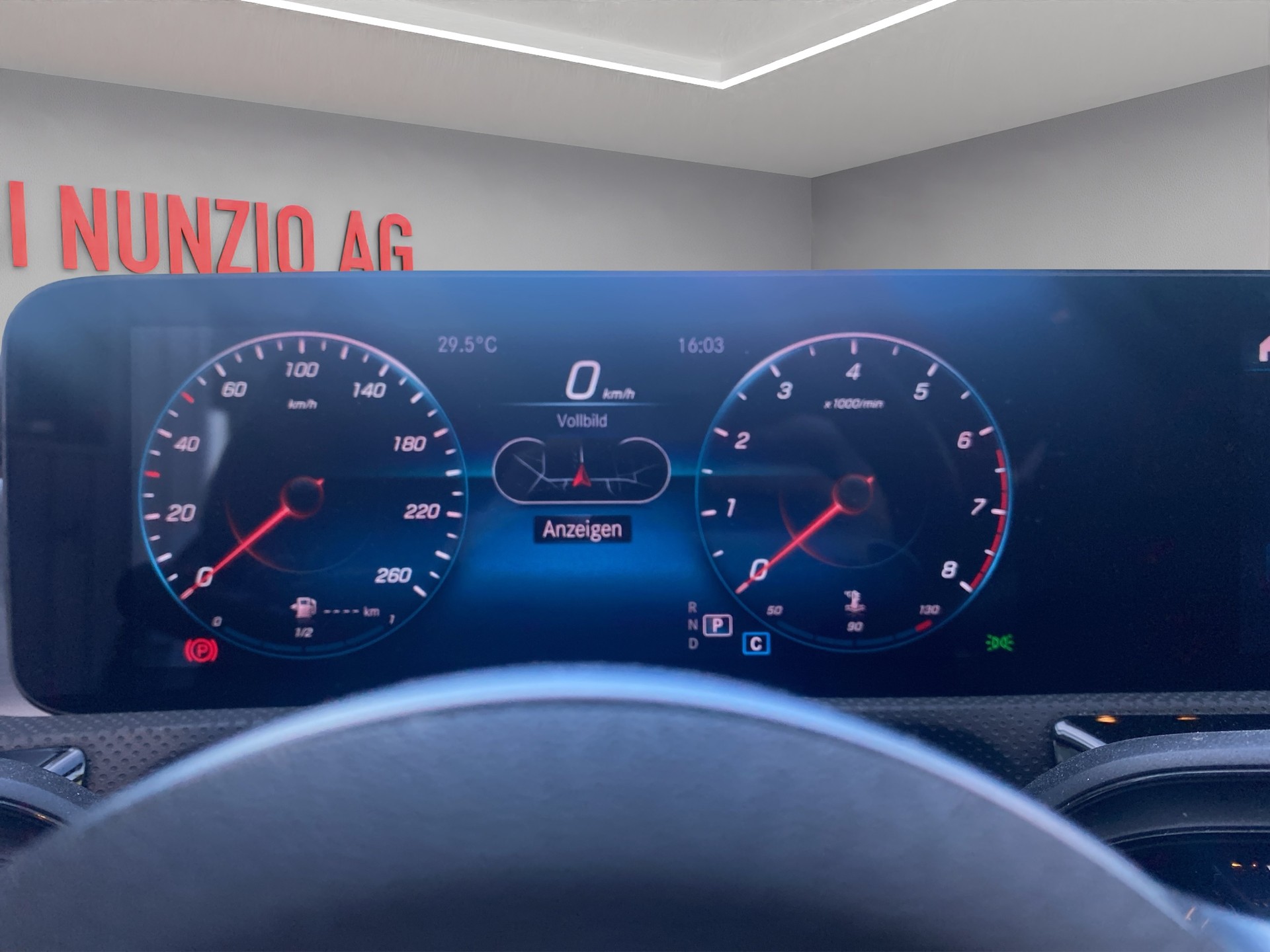 MERCEDES-BENZ CLA Shooting Brake 35 AMG 4Matic 7G-DCT-image-10