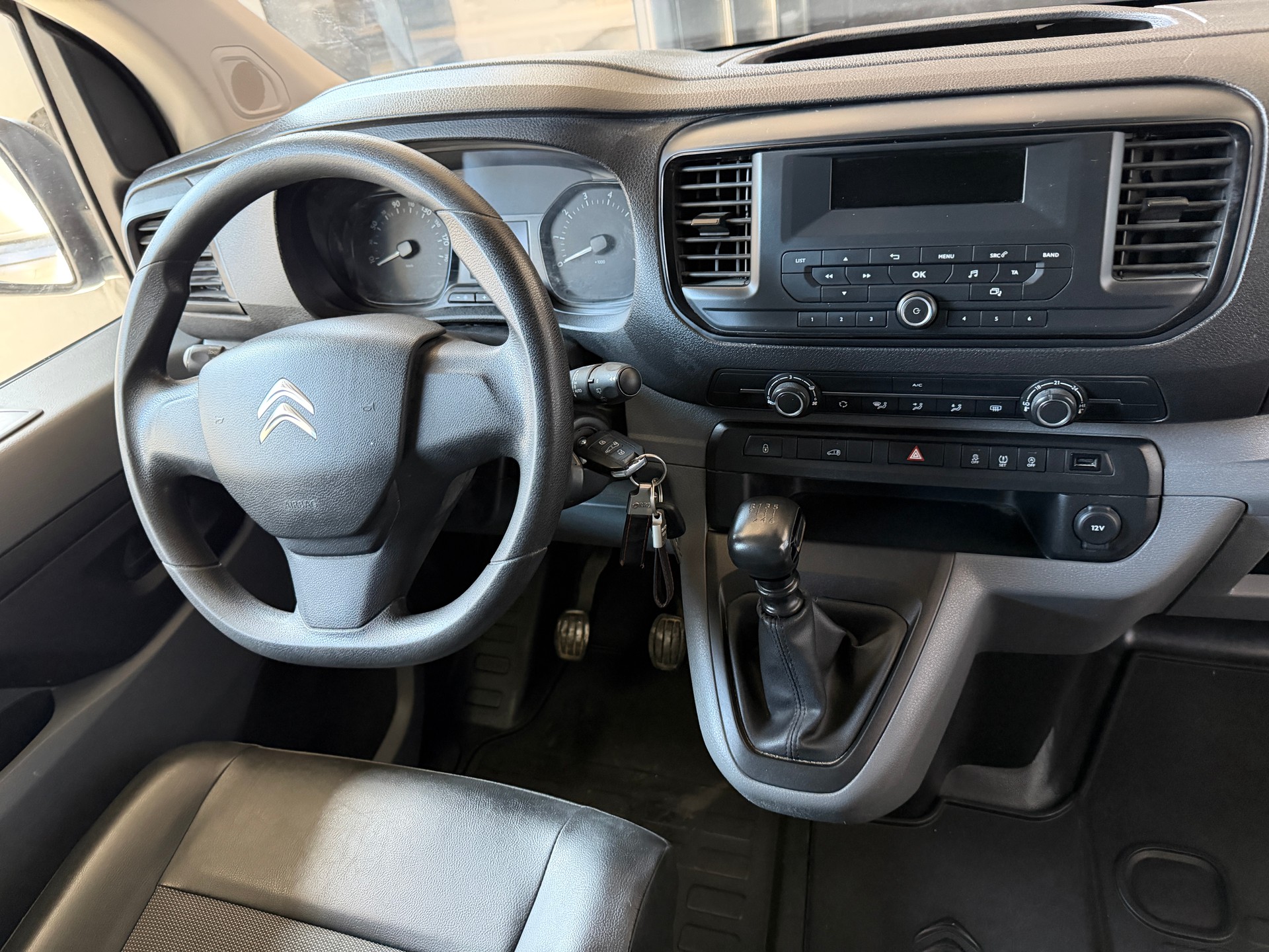 CITROEN Jumpy 2.0 BlueHDi 150 S&S M Attraction-image-5