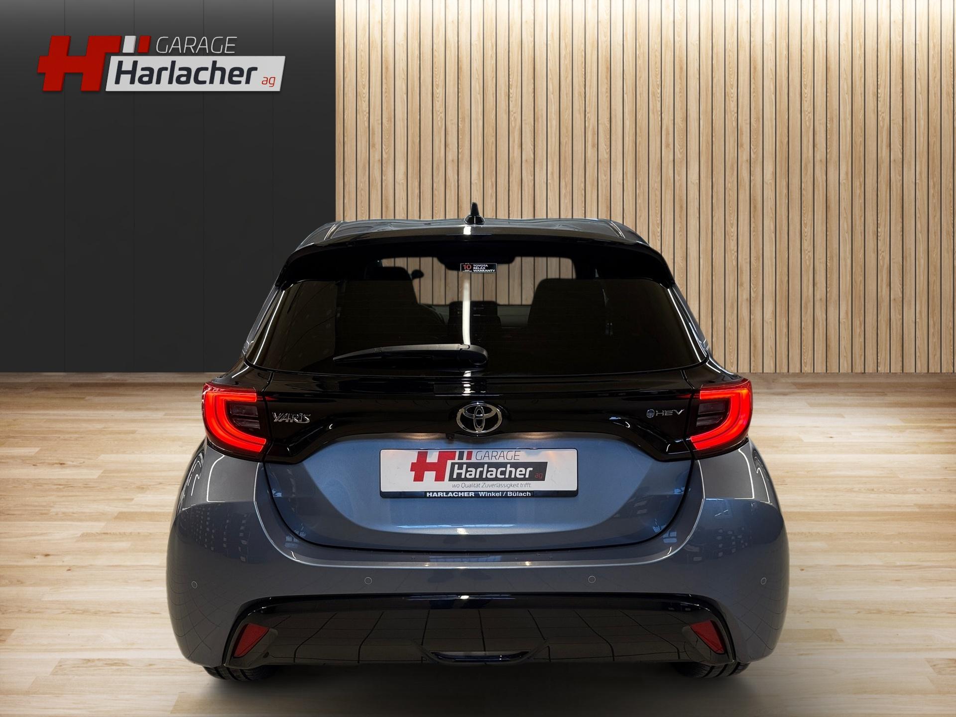 TOYOTA Yaris 1.5 Premium e-CVT-image-5