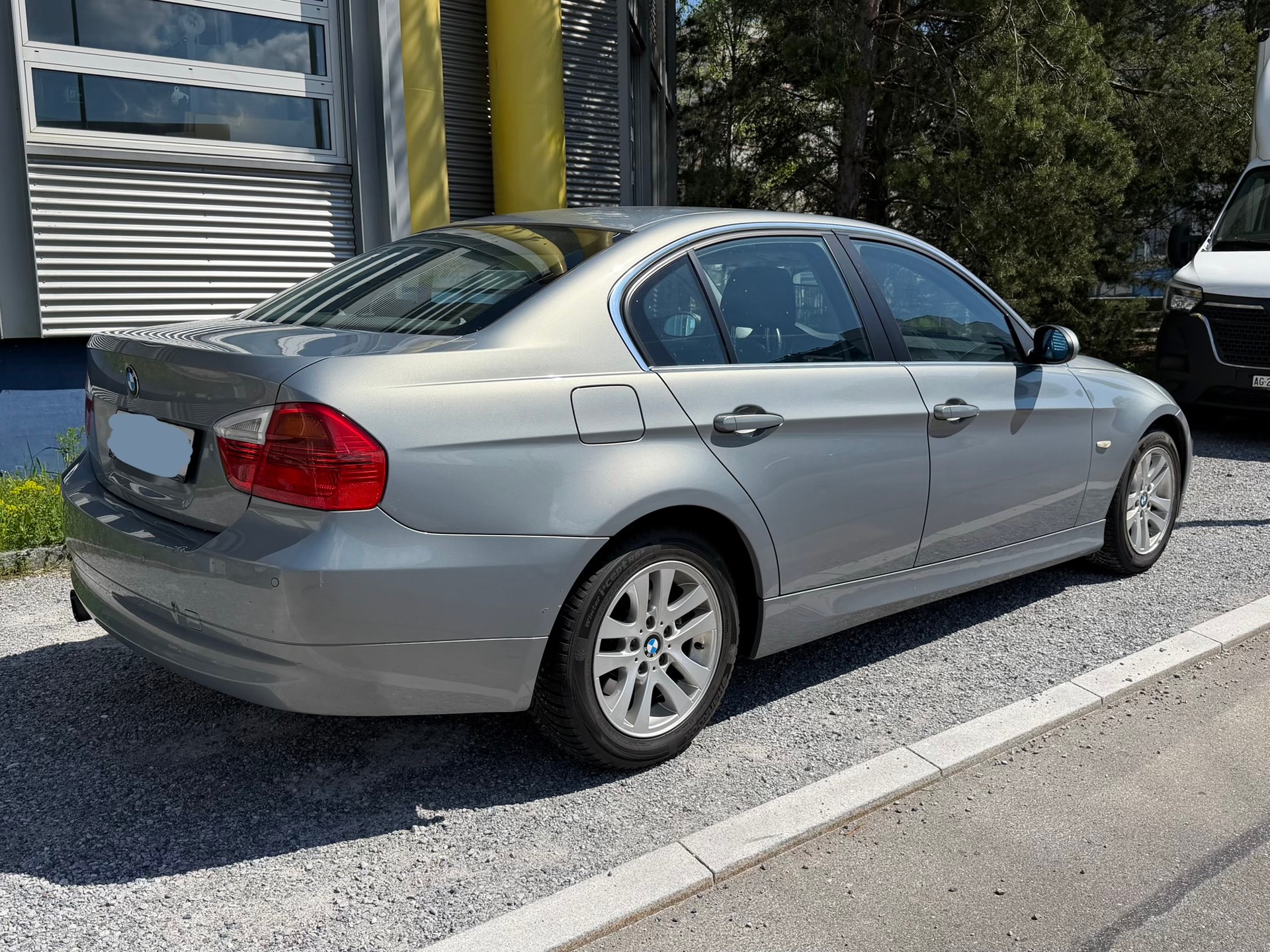 BMW 325xi more4you-image-2