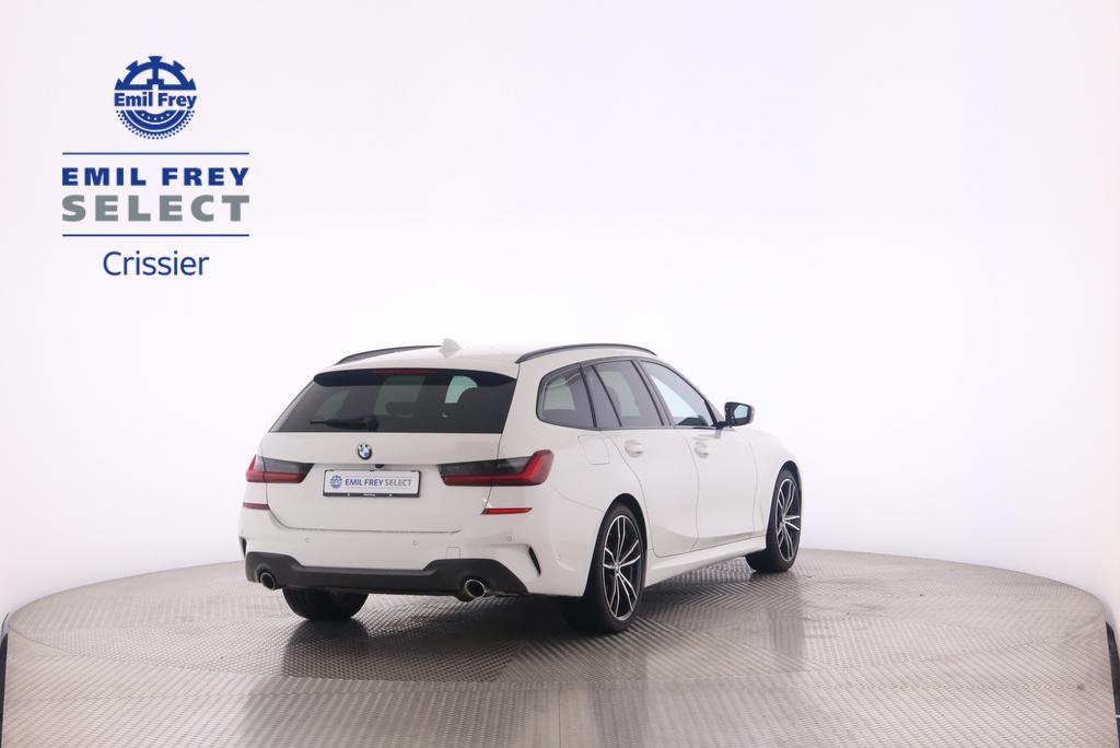 BMW 330i xDrive SAG Touring-image-1